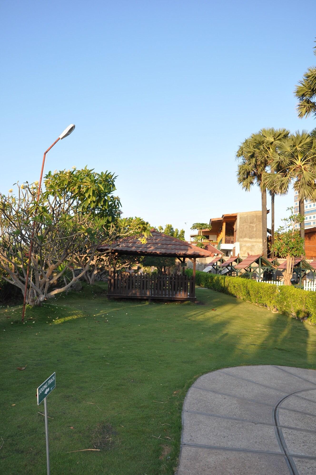 Vista Exterior On The Rock