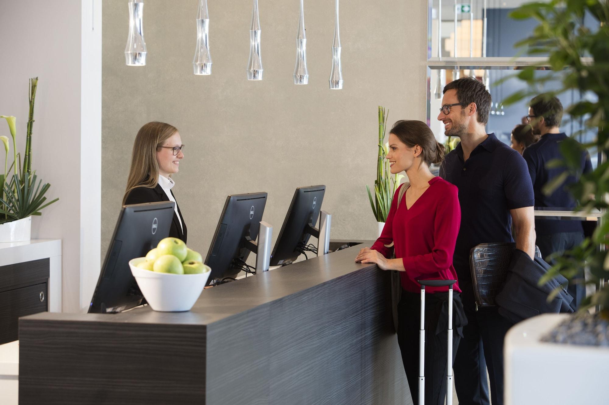 Vista Lobby Vital Hotel Frankfurt