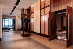Alojamiento - Whiz Luxe Hotel Spazio Surabaya