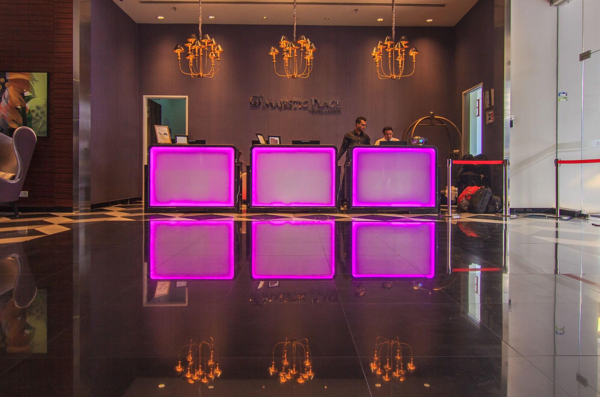 Vista Lobby D'majestic Place by Homes Asian 4