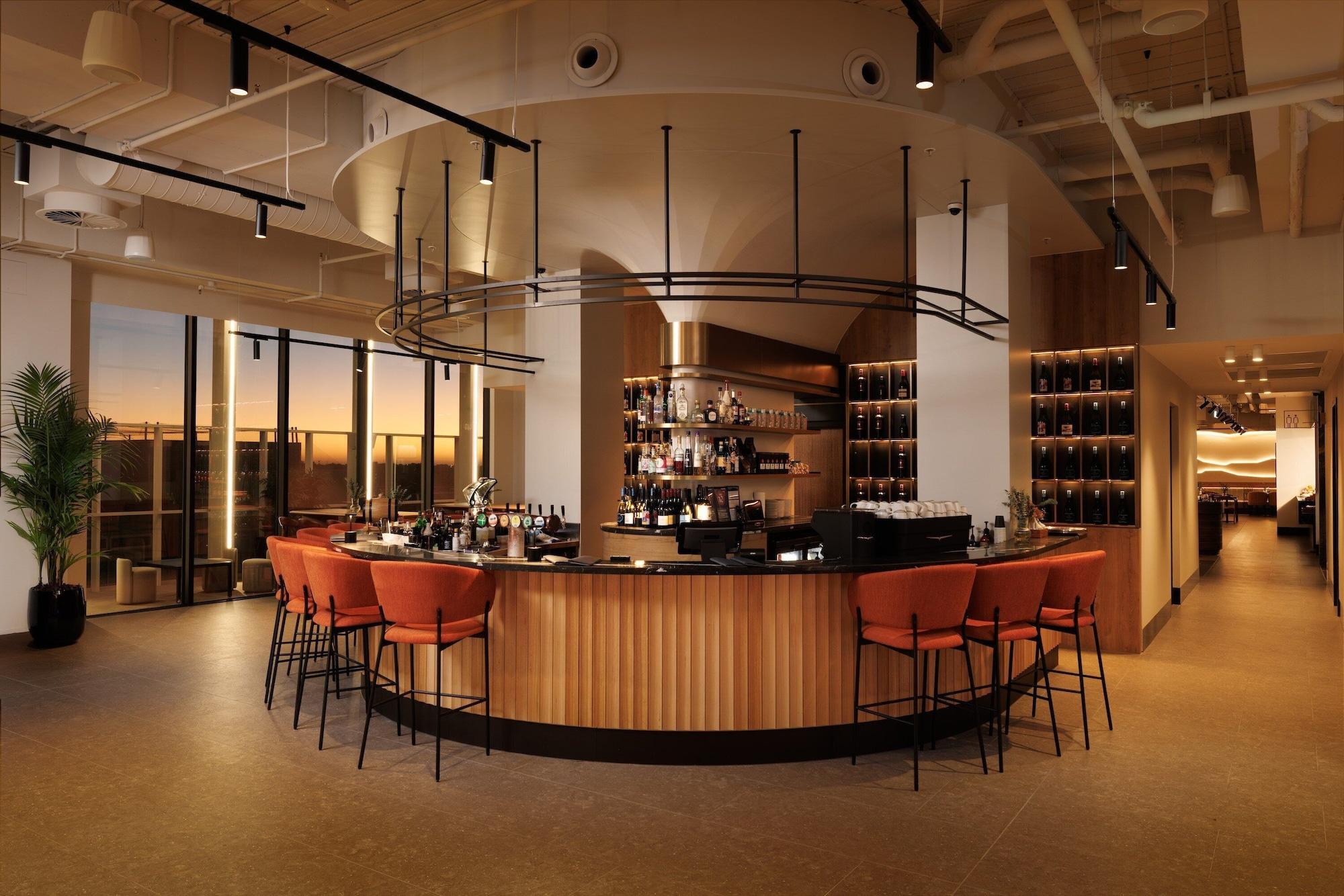 Bar/Salón Crowne Plaza Adelaide Mawson Lakes by IHG