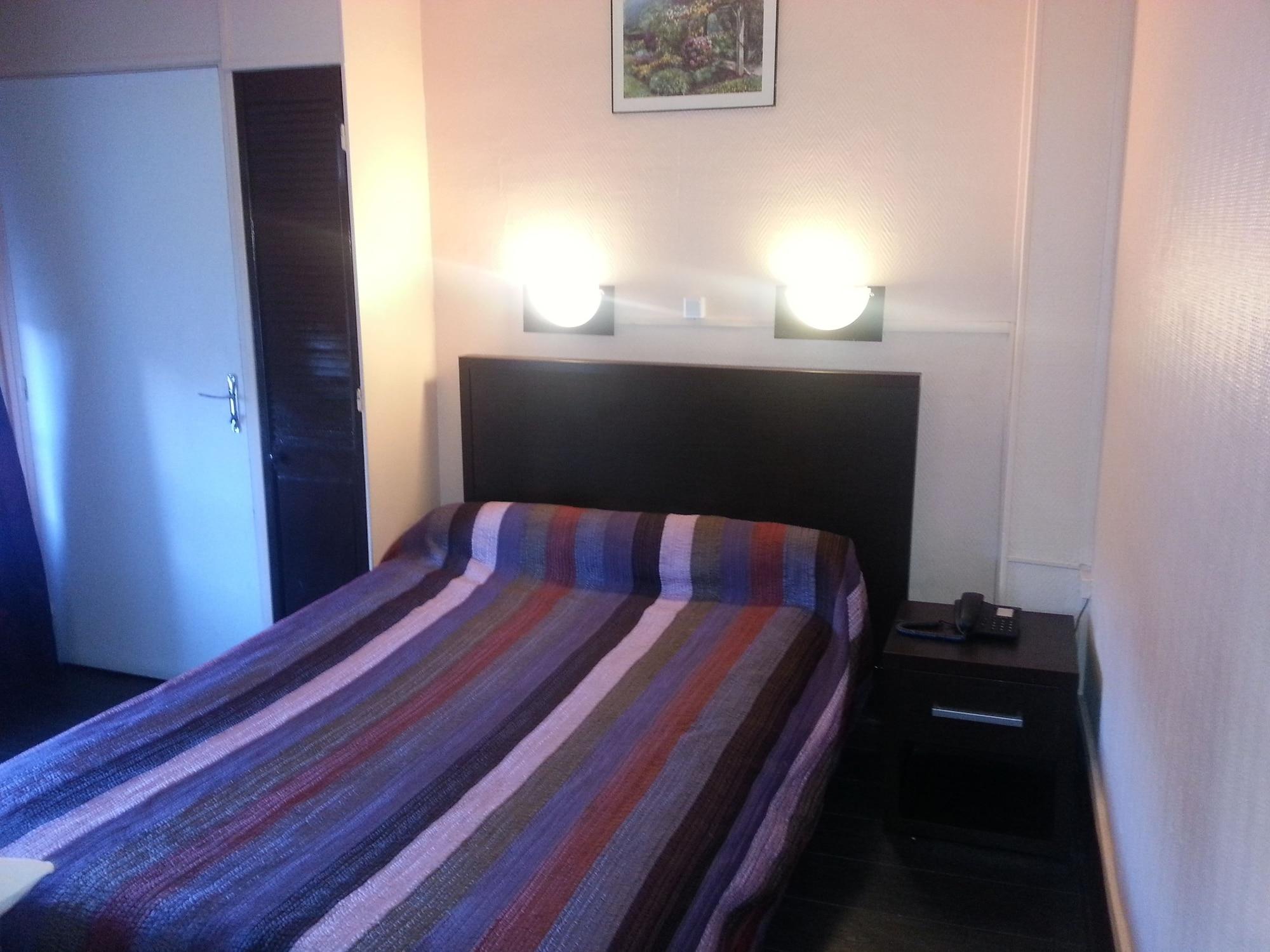 Varios Hôtel Trianon Vincennes