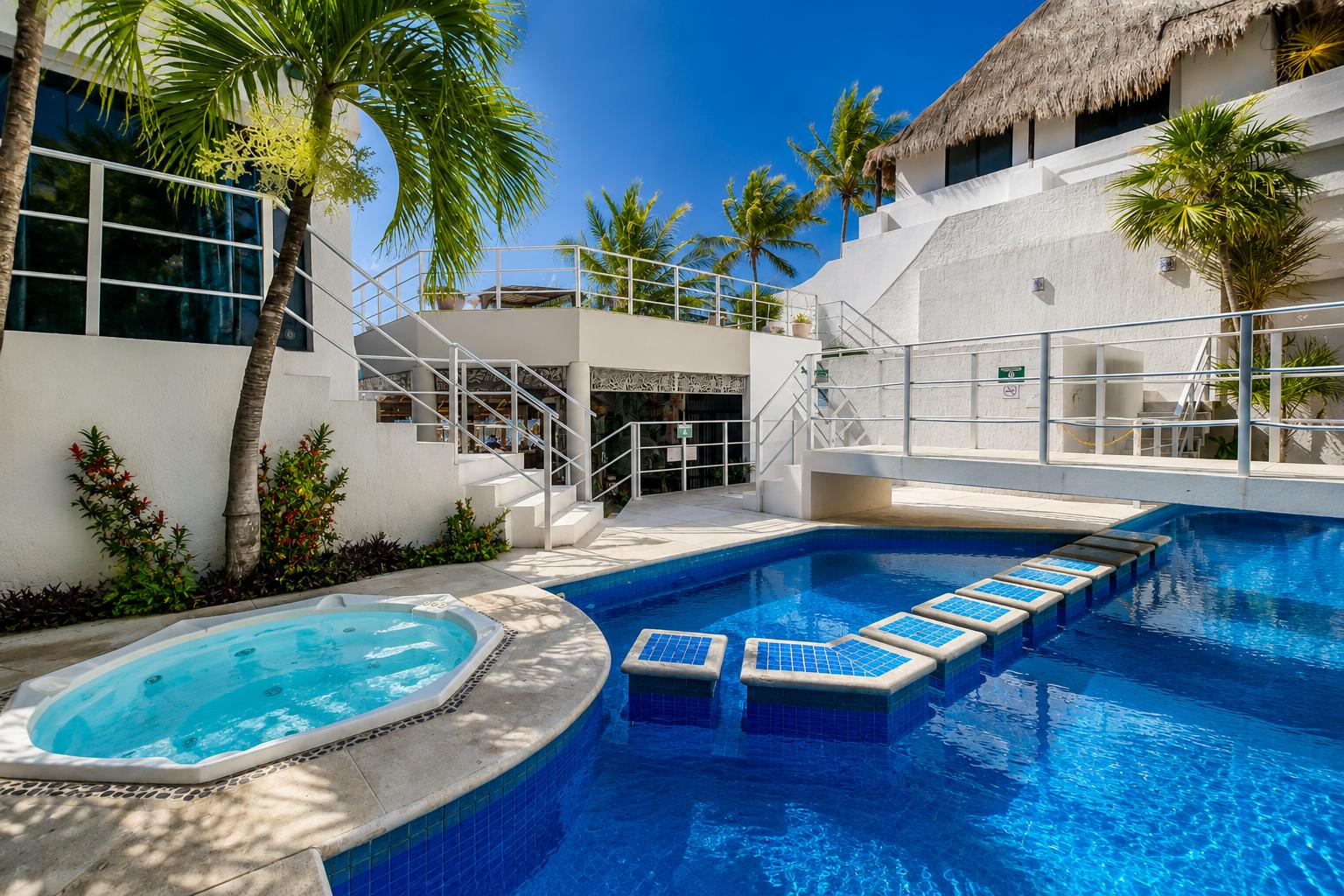 Vista Piscina Luciana Hotel & Beach Club