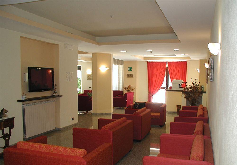 Vista Lobby Hotel Marystella