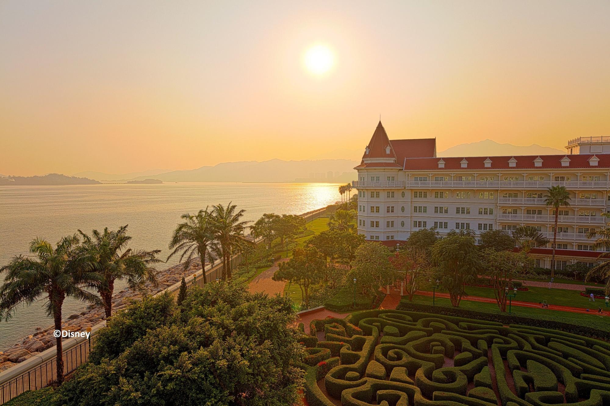 Vista Exterior Hong Kong Disneyland Hotel