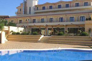 Alojamiento - La Felce Imperial Hotel