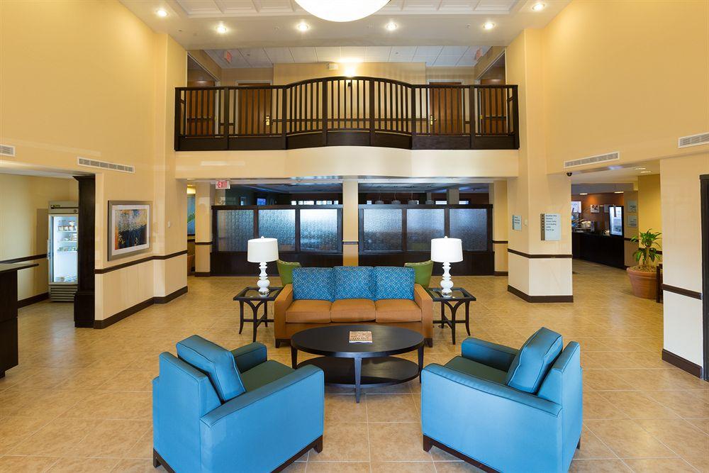 Vista Lobby Holiday Inn Express & Suites Jacksonville SE- Med Ctr Area