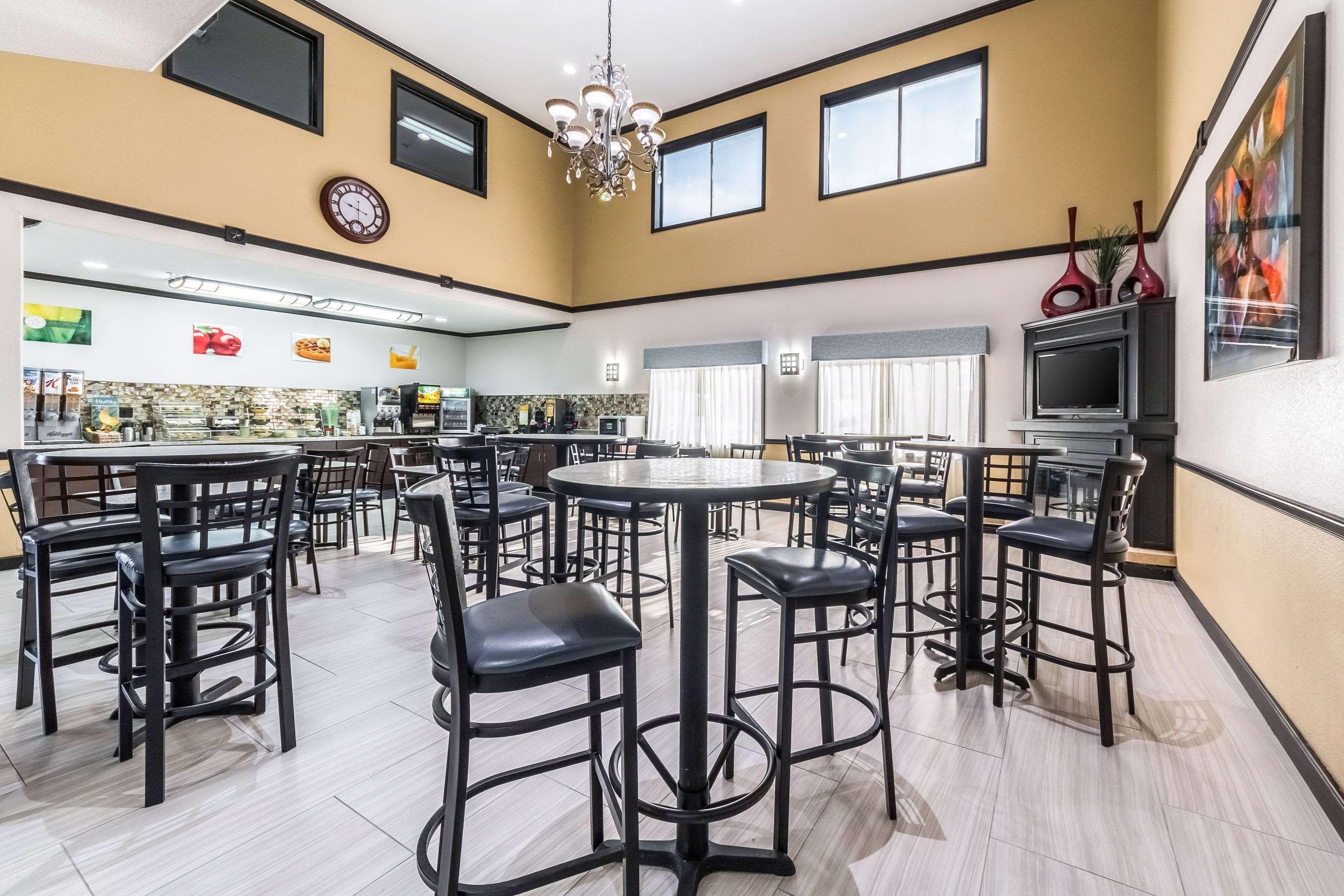 Restaurant Quality Inn & Suites SeaWorld North