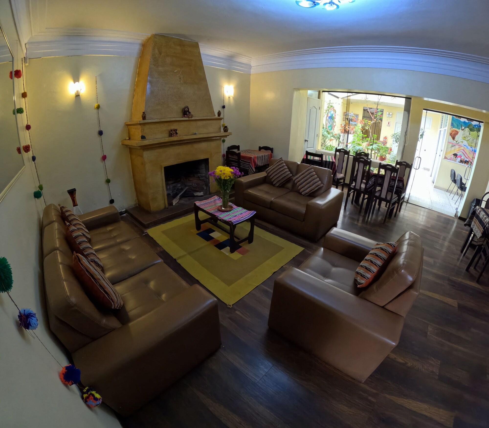 Comodidades del Alojamiento HOTEL INKAS TARABAMBA