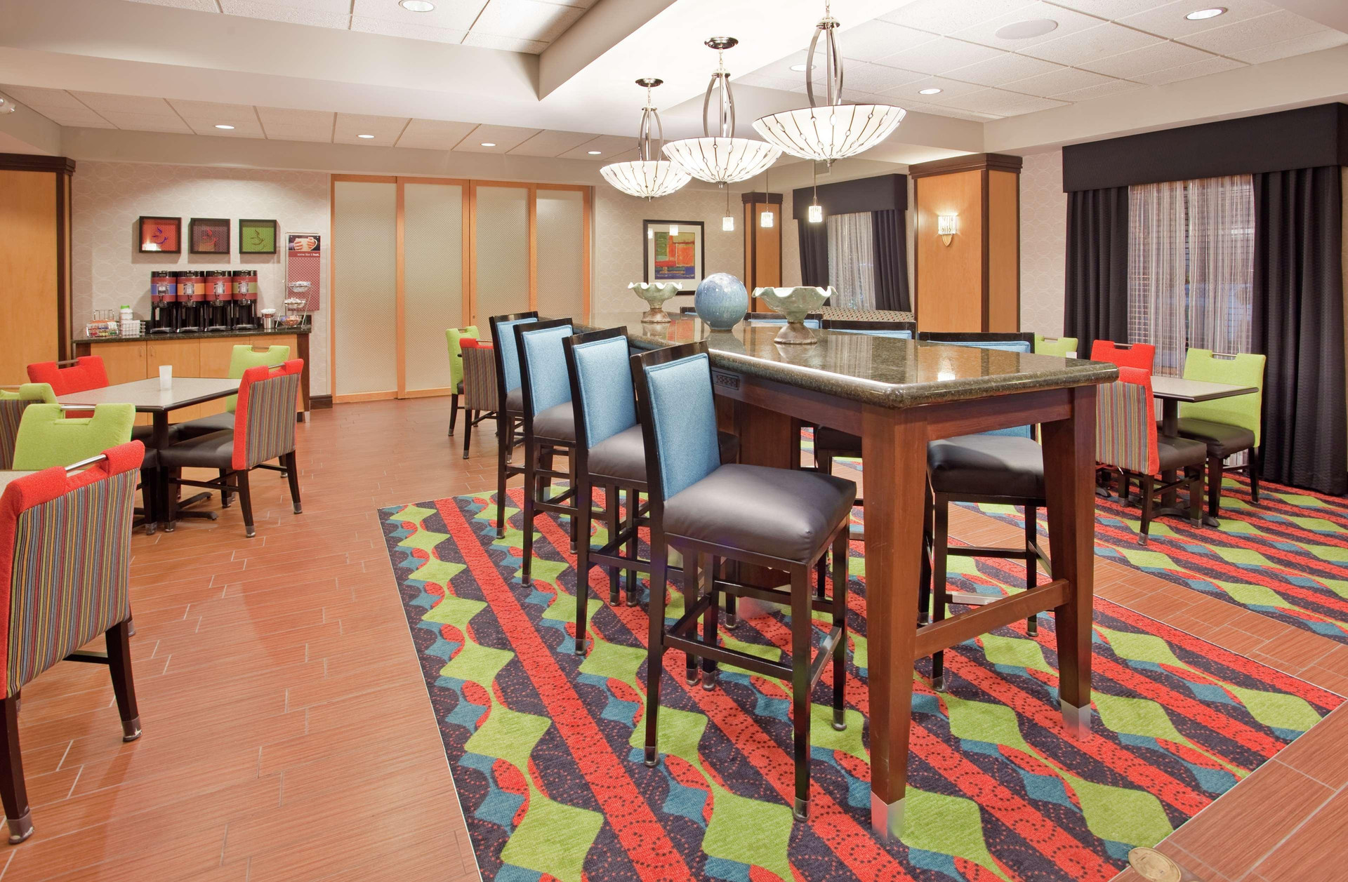 Vista Lobby Hampton Inn Norfolk