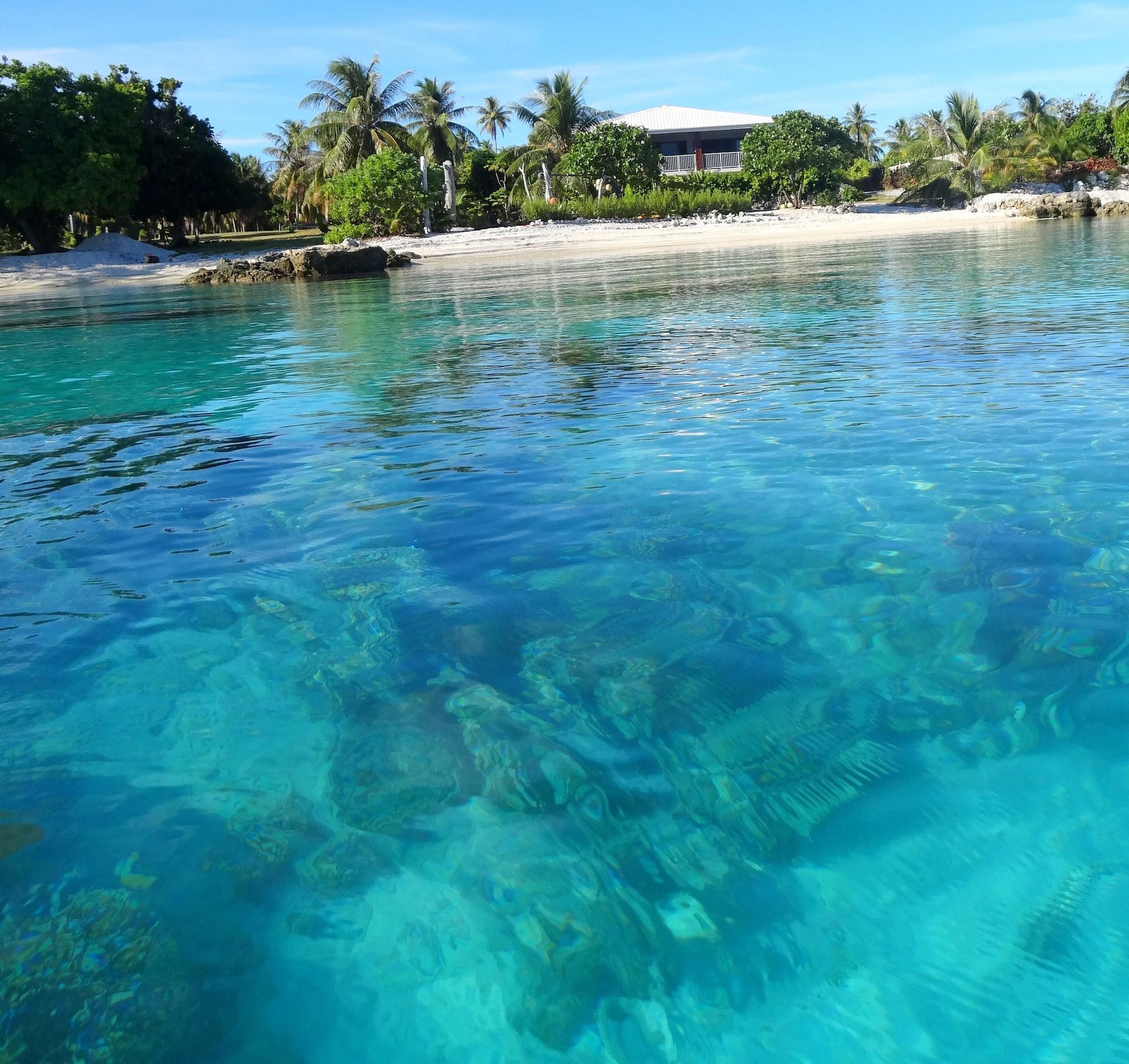 Playa Rangiroa Tiputa Lodge B&B