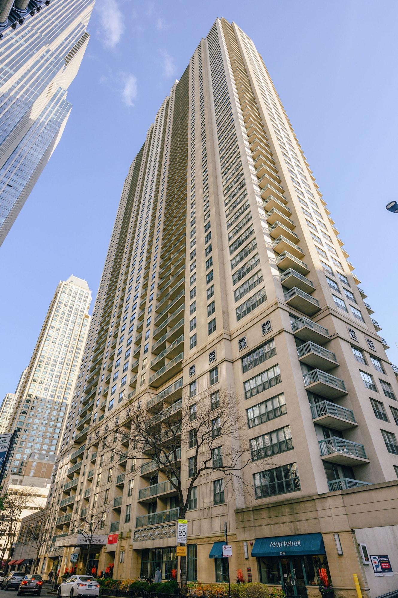 Varios Kasa Magnificent Mile Chicago