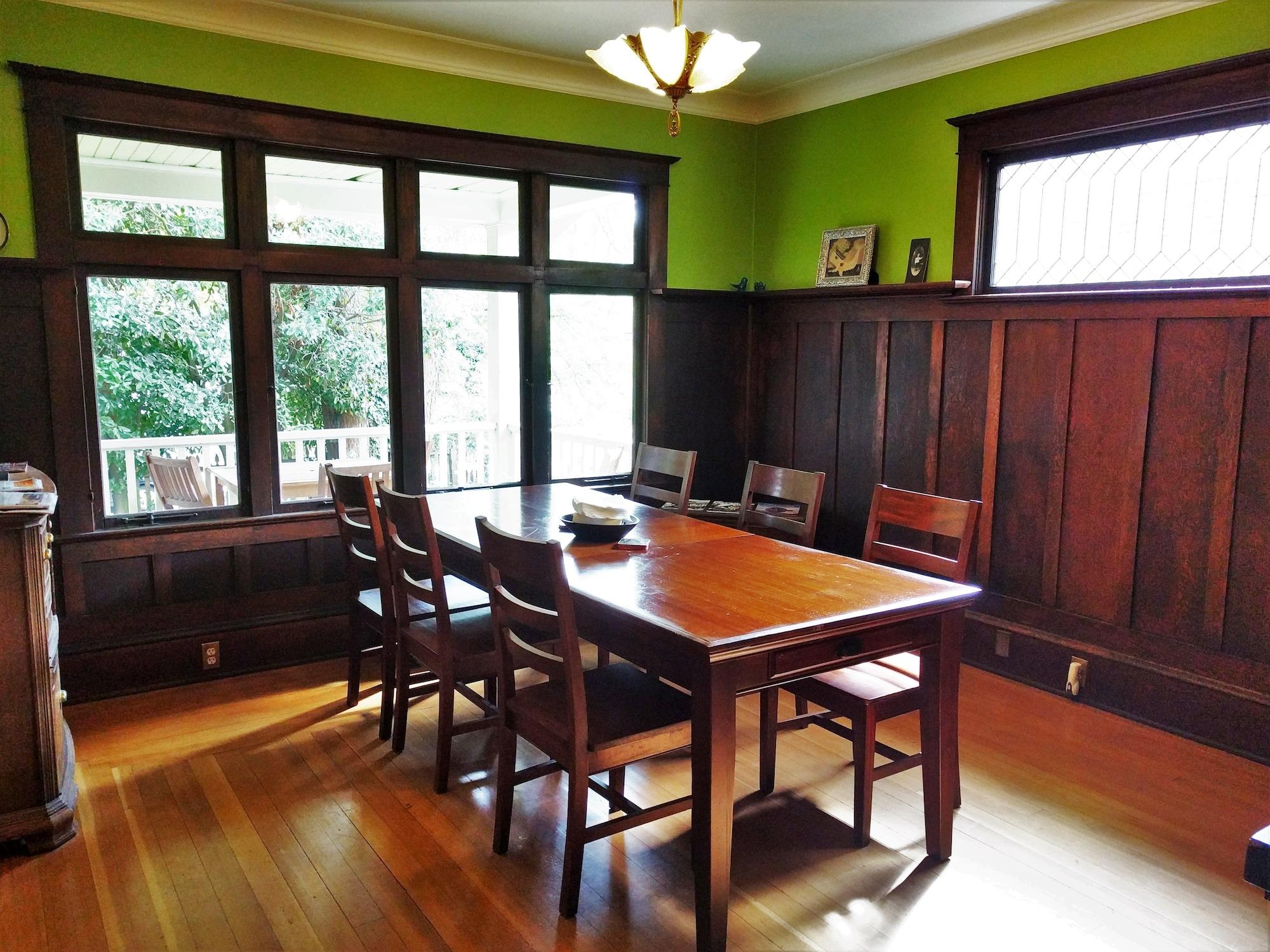 Restaurant Bluebird Guesthouse