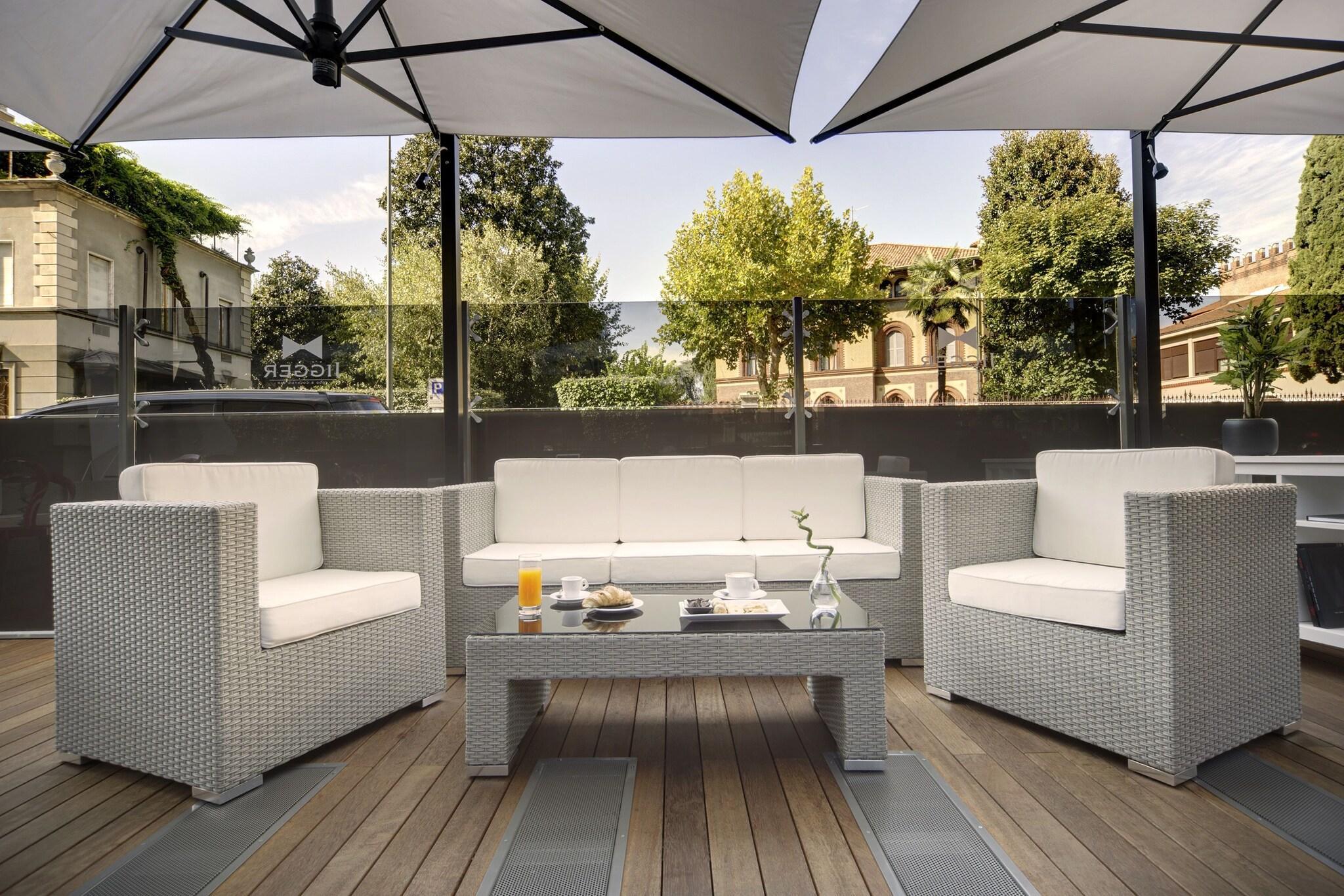 Bar/Salón Melia Milano