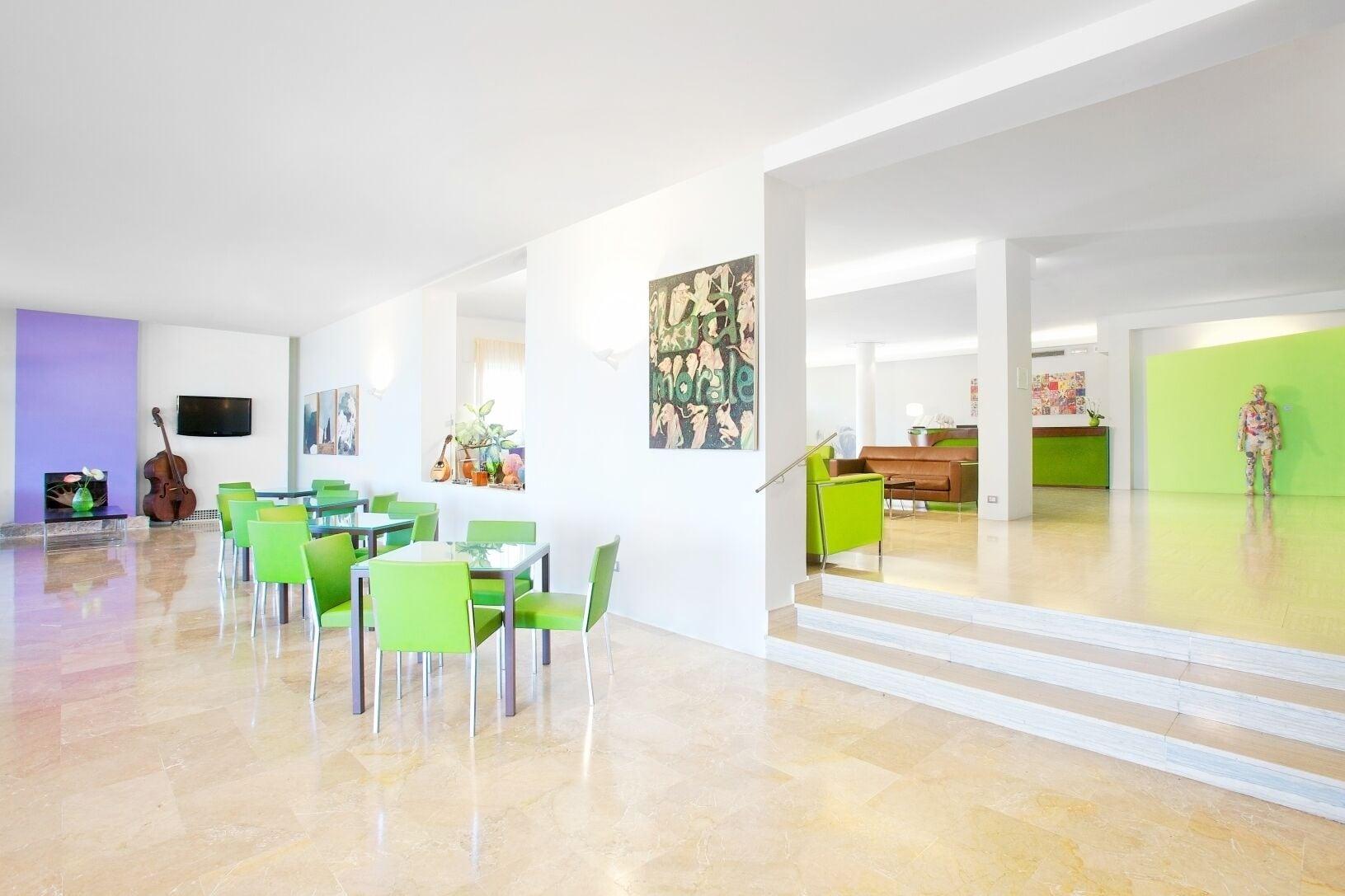 Vista Lobby Art Hotel Gran Paradiso