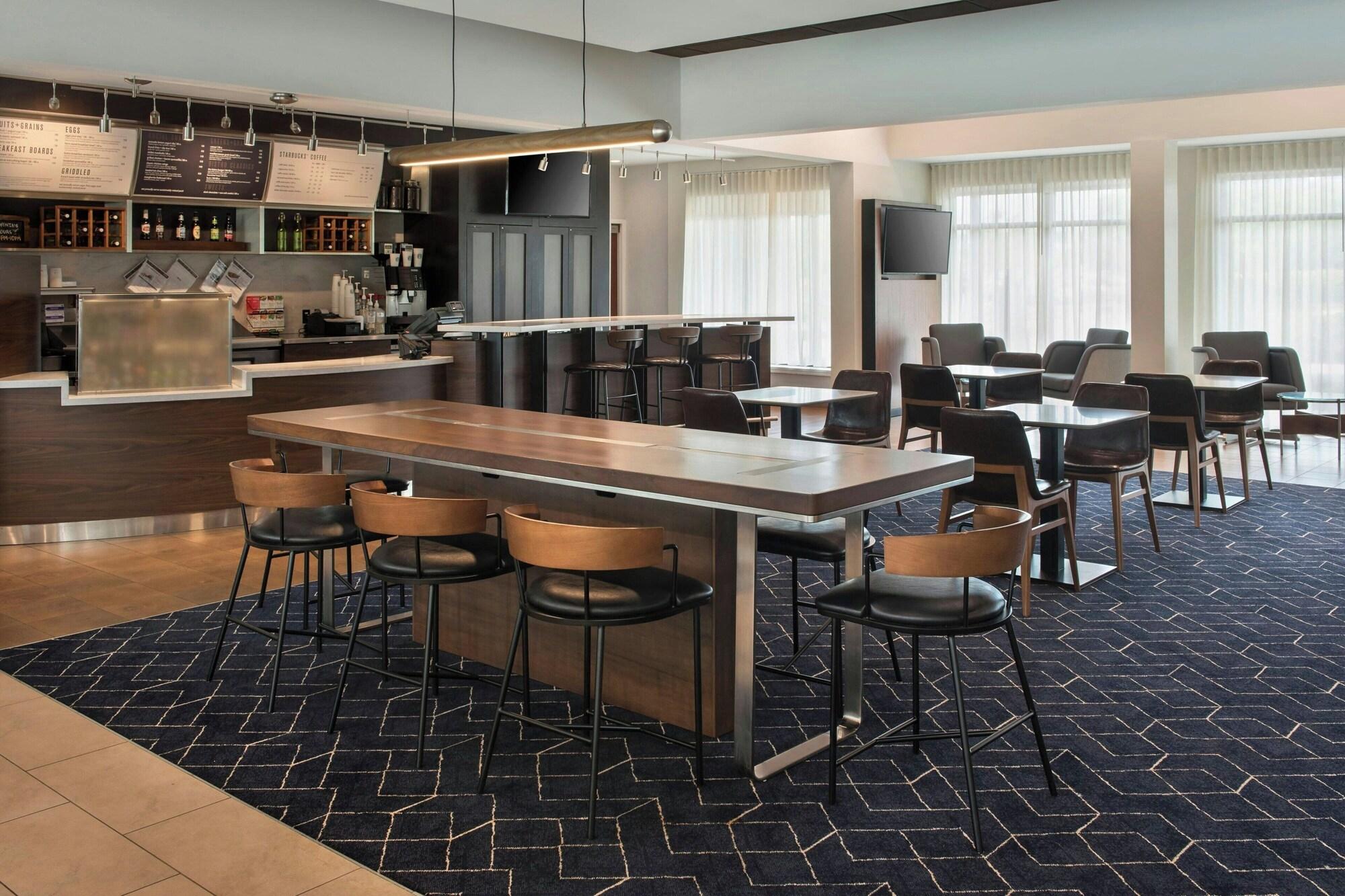 Restaurant Courtyard by Marriott Silver Spring North/White Oak