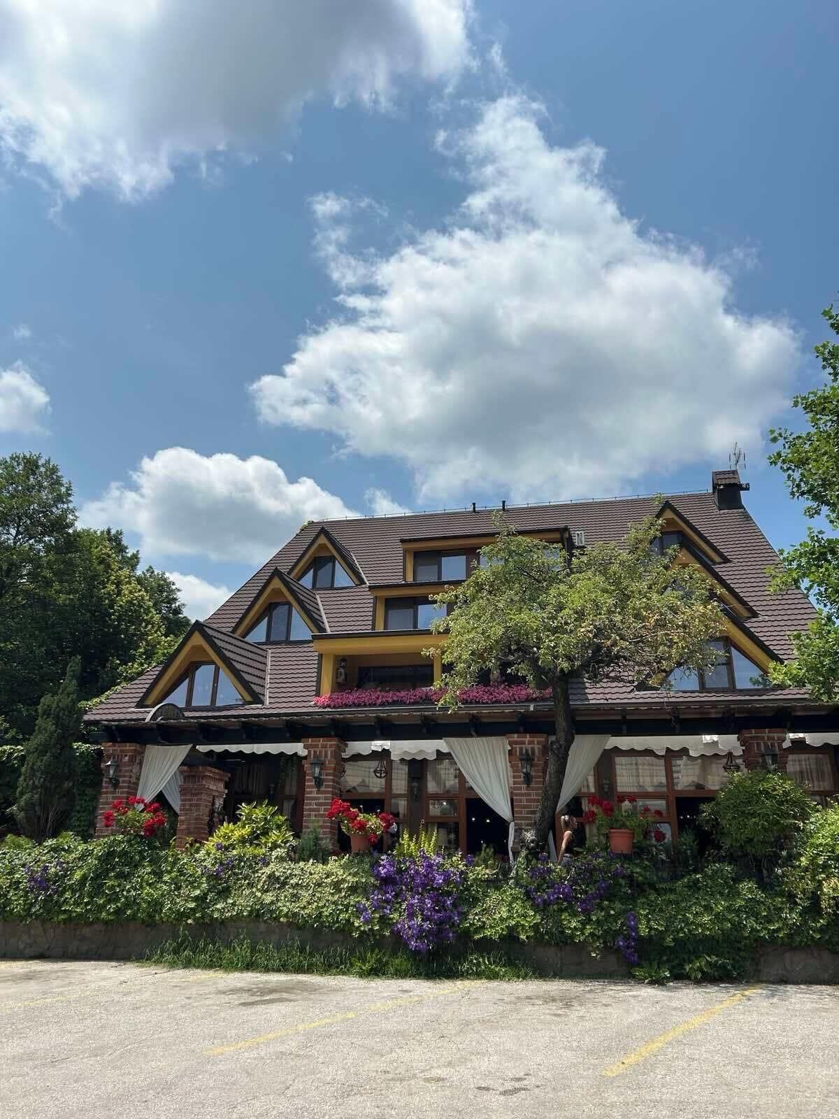 Varios Sumski Feneri