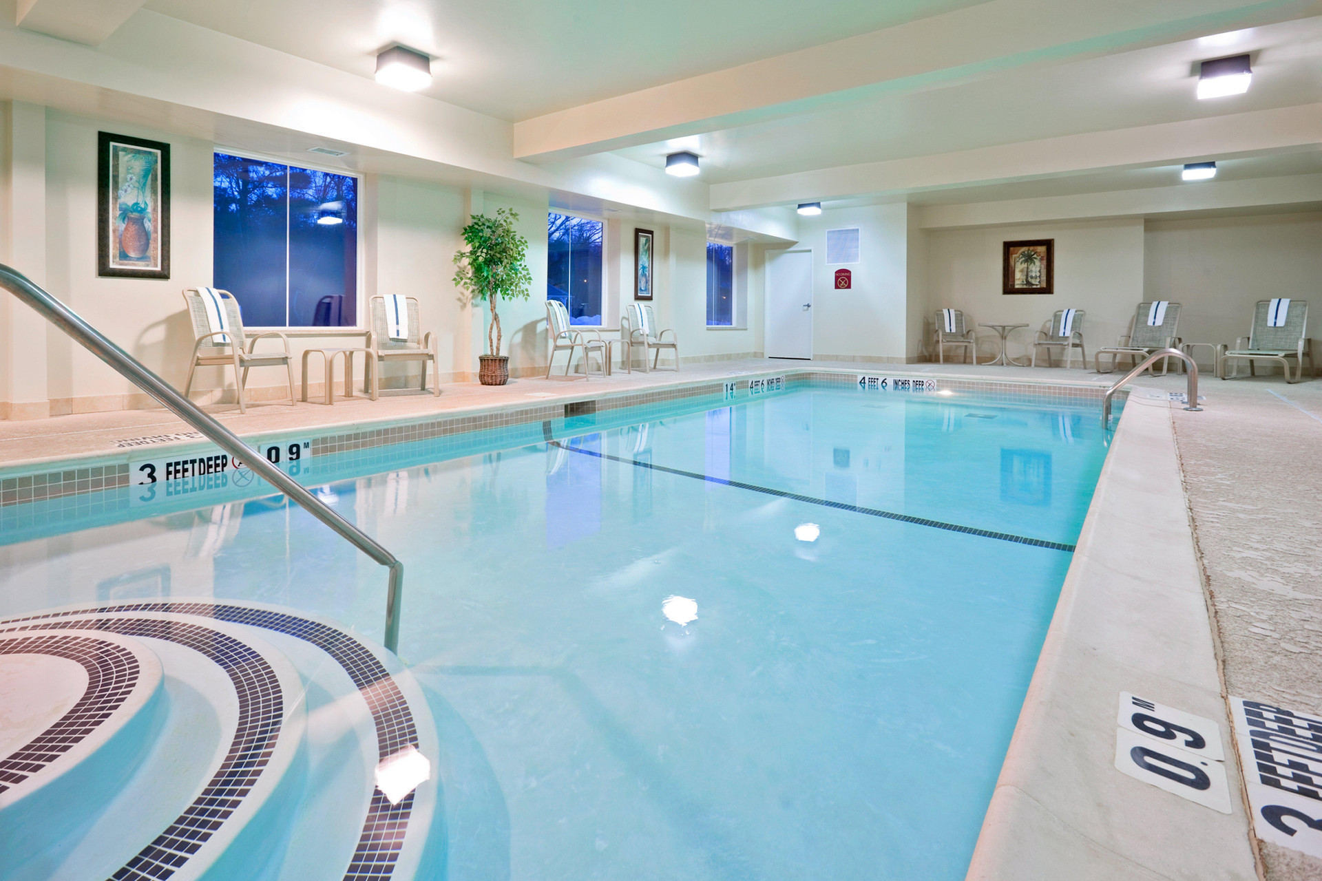 Vista Piscina Holiday Inn Express Suites Clifton Park by IHG
