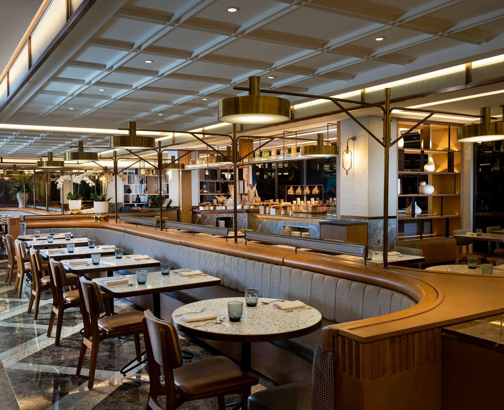 Restaurant Royal Ambarrukmo Yogyakarta