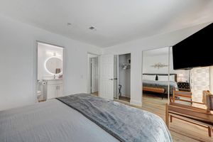 Alquiler Vacacional - Outstanding Strip area 3 bdr condo with AC, fitness/pool, Spa WiFi