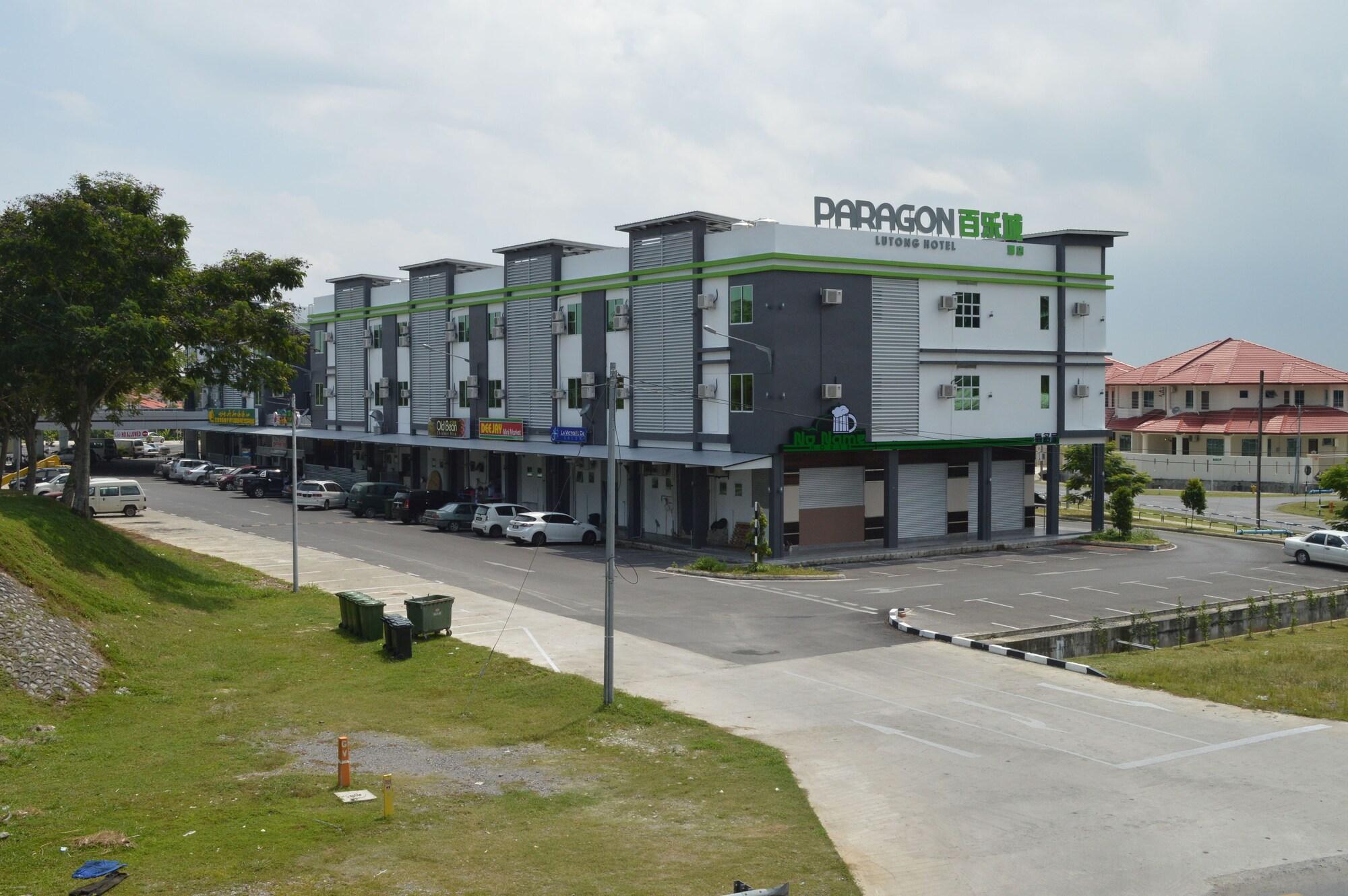 Vista Exterior Paragon Lutong Hotel