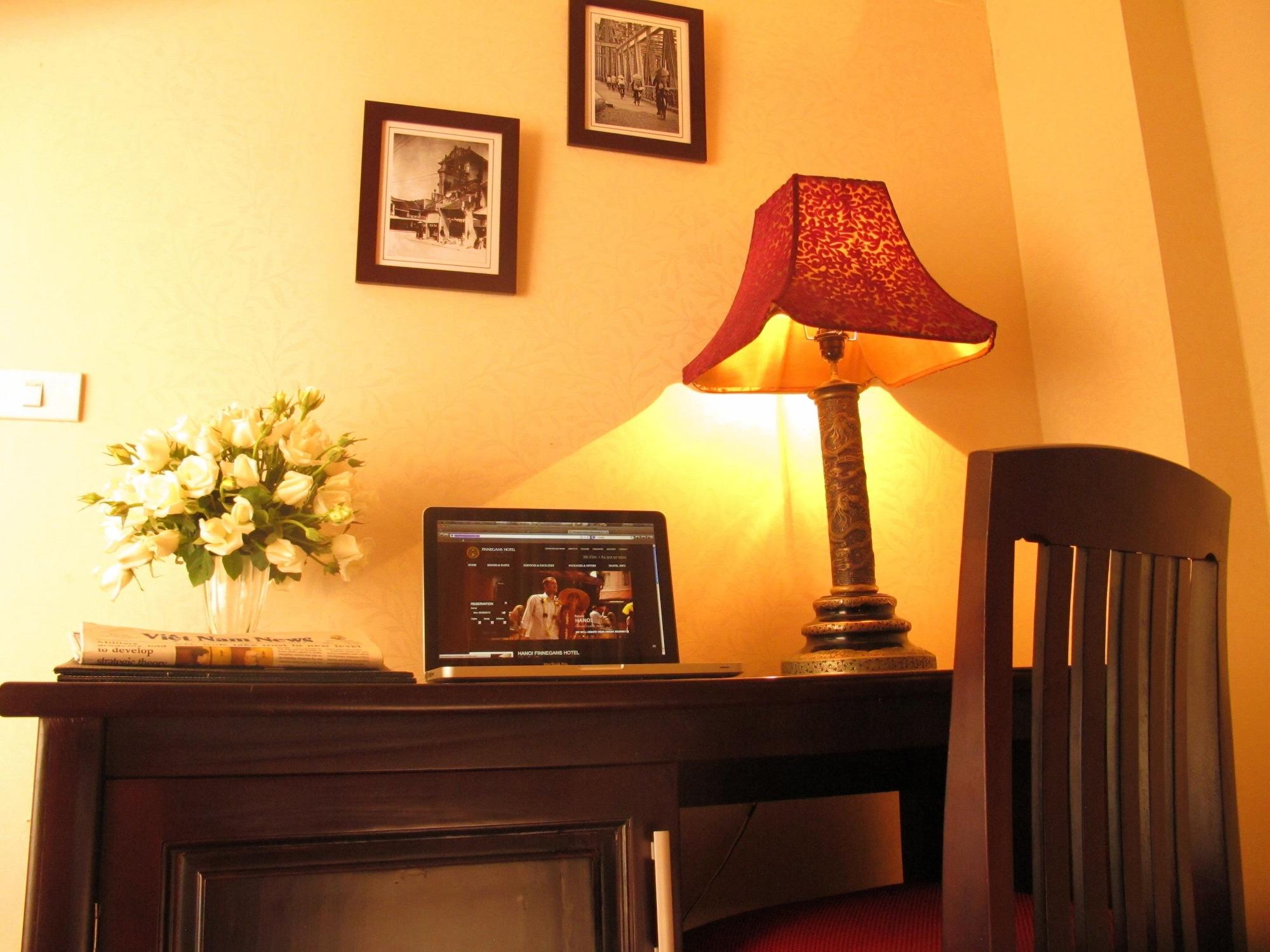 Set de Habitación Finnegans Hotel