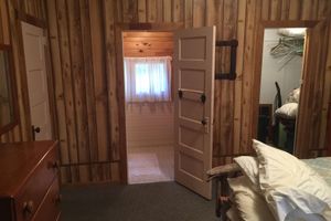 Alquiler Vacacional - Cozy Adirondack cottage with Beach access on scenic Raquette Lake, NY.