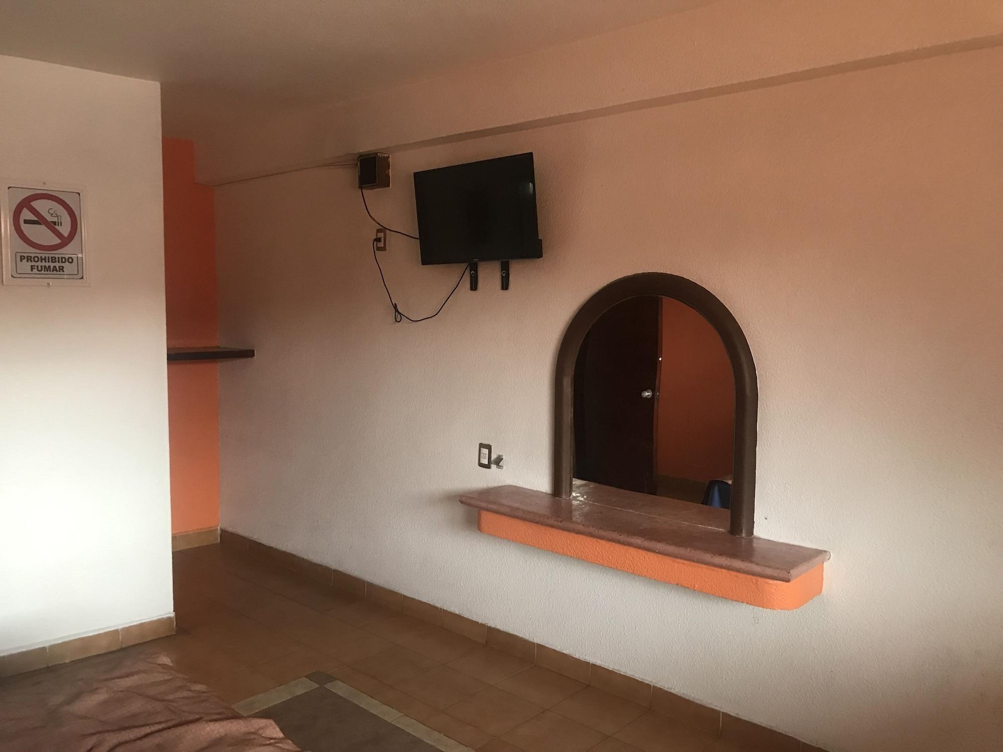 Set de Habitación Motel Tokio Inn