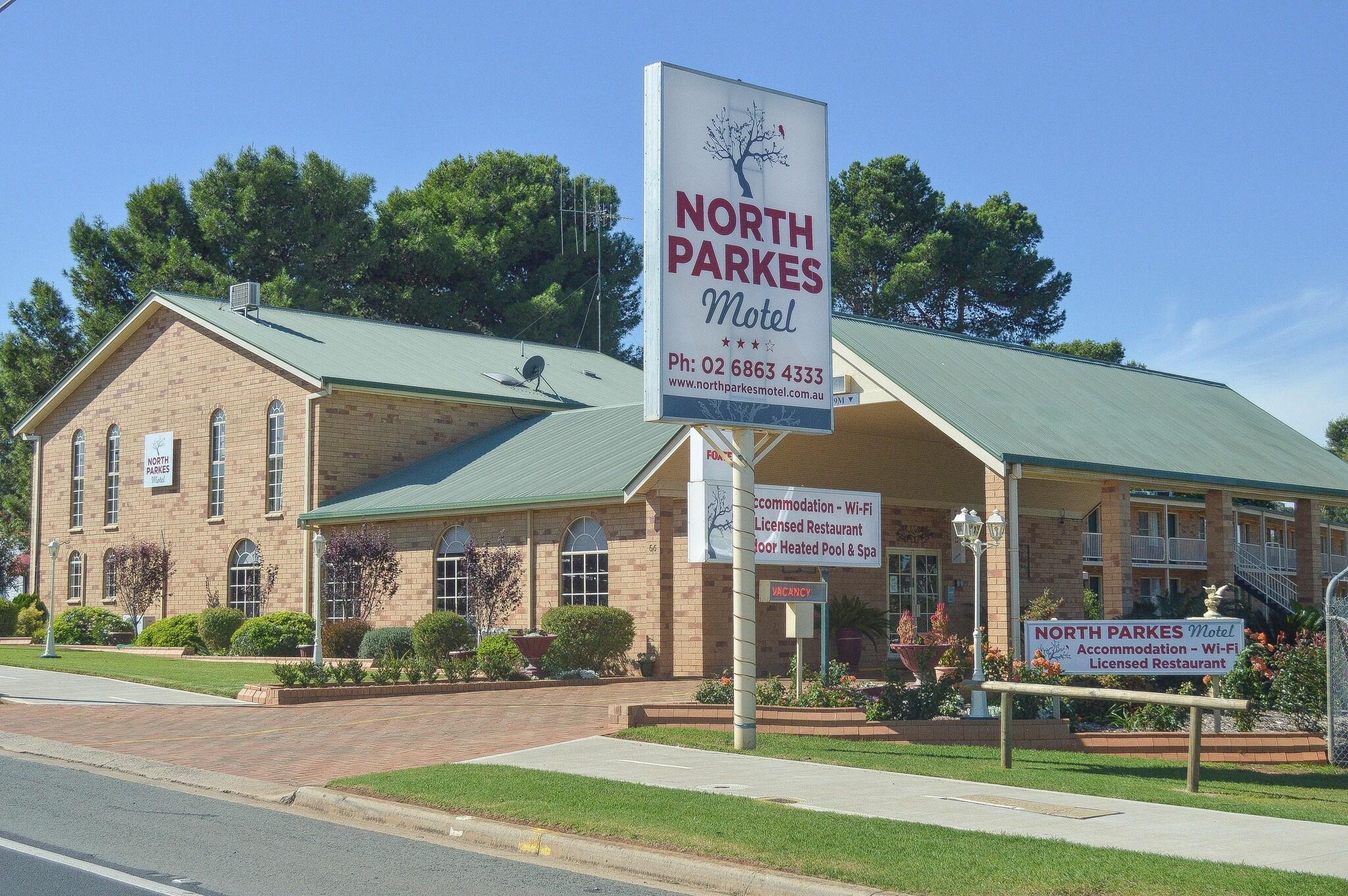 Vista Exterior North Parkes Motel