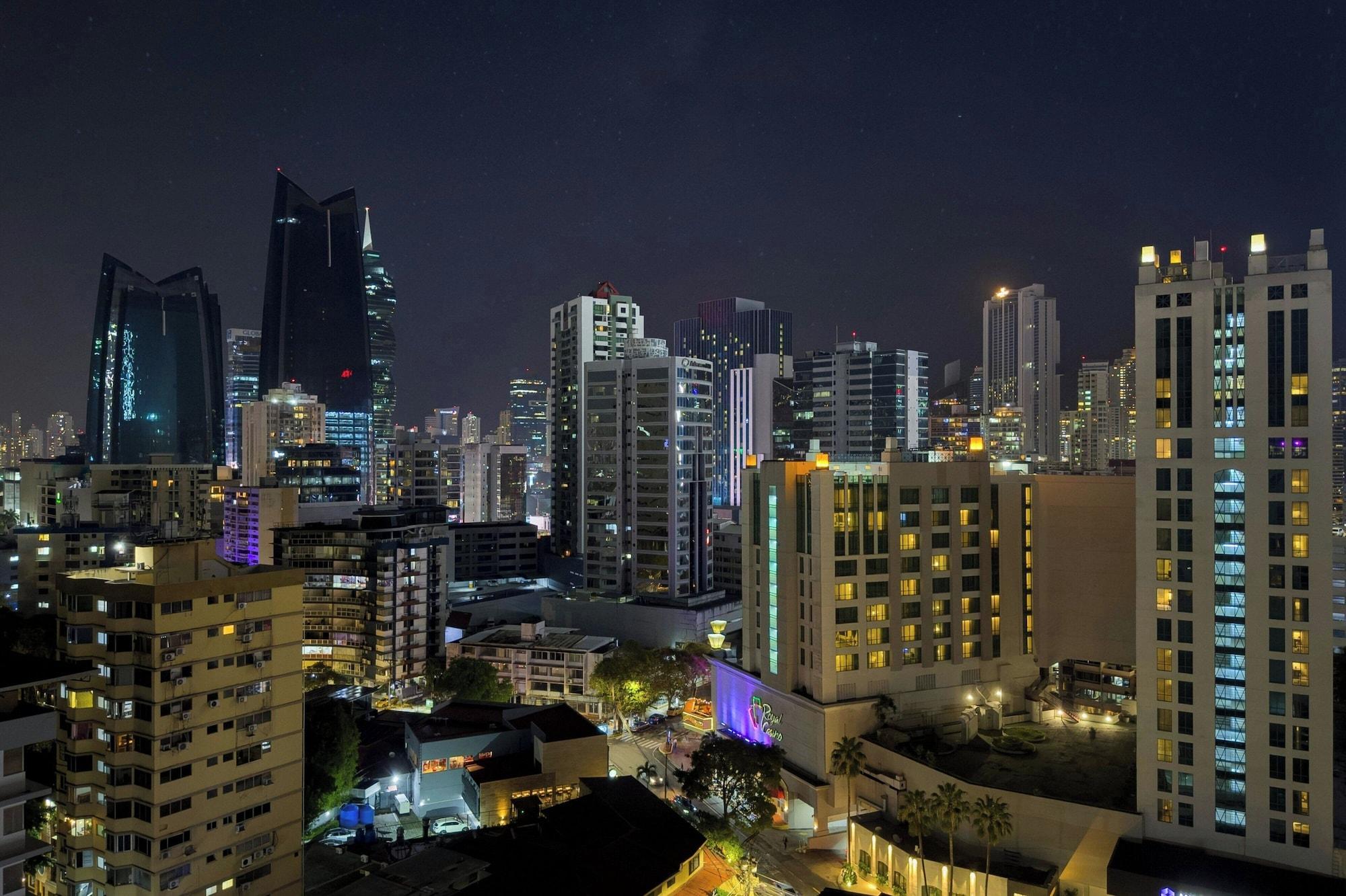 Vista Exterior AC Hotel by Marriott Panama City