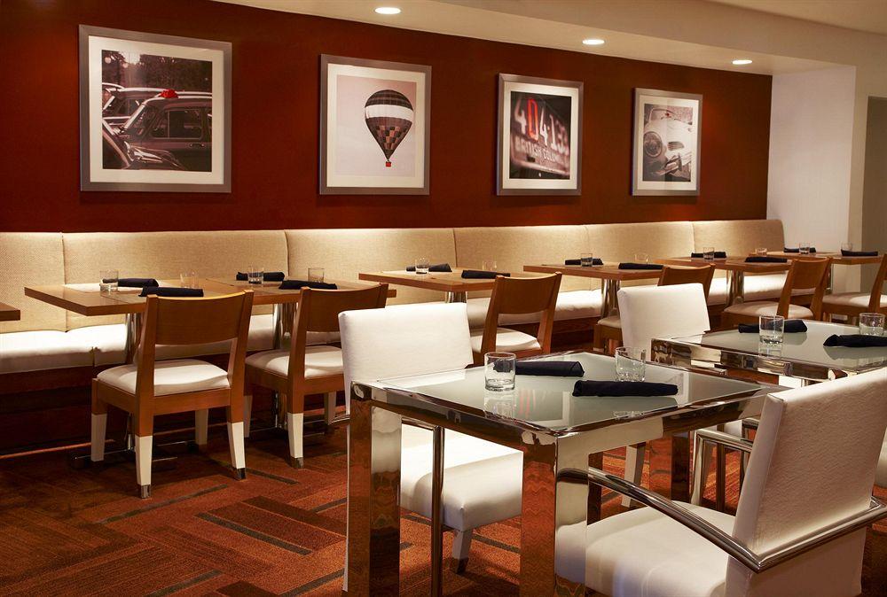 Restaurant Four Points by Sheraton Los Angeles International Airport