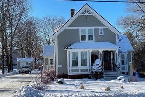 Alojamiento - The James Place Inn B&B