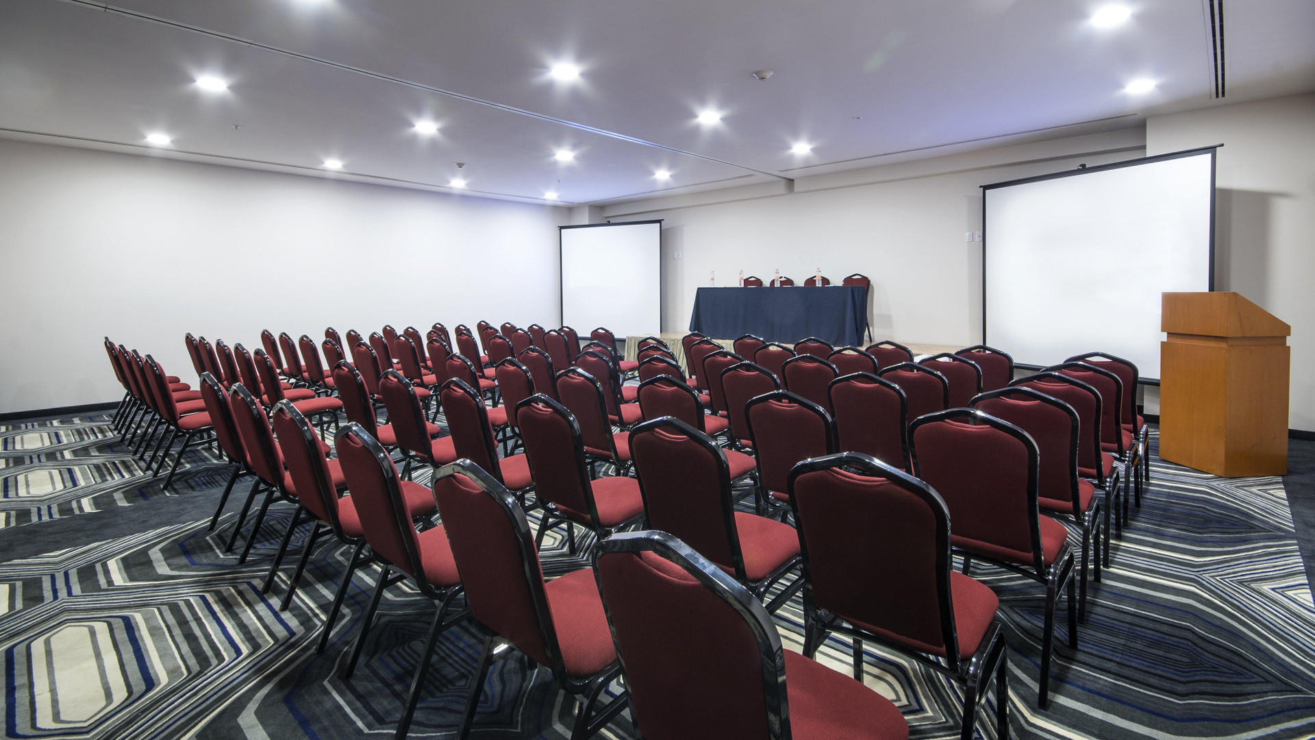 Centro de Negocios Holiday Inn Express Mexico - Toreo by IHG