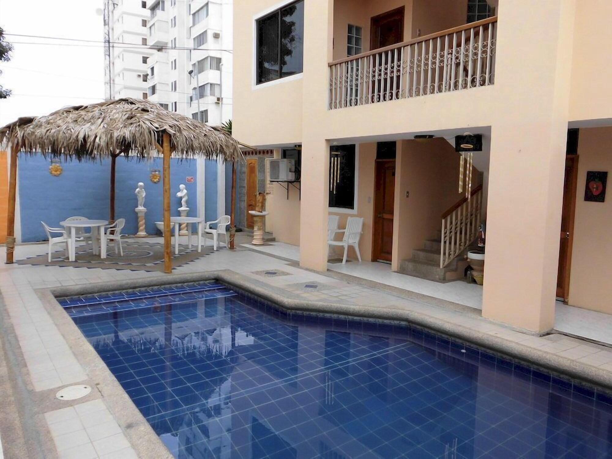Vista Piscina Hotel Francisco I