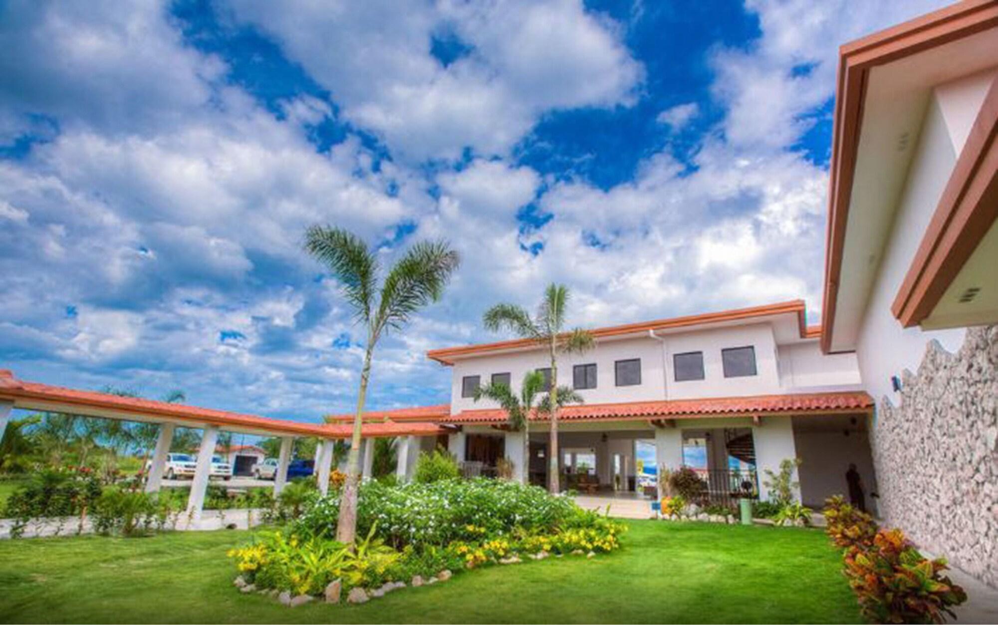 Vista Exterior Hotel Coclé