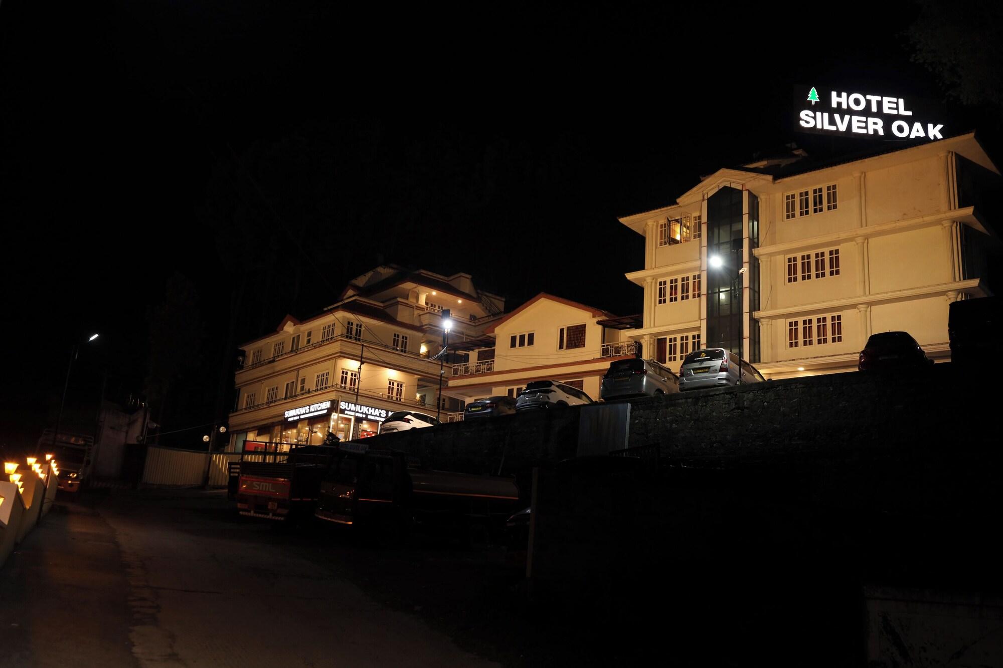 Varios Hotel Silver Oak