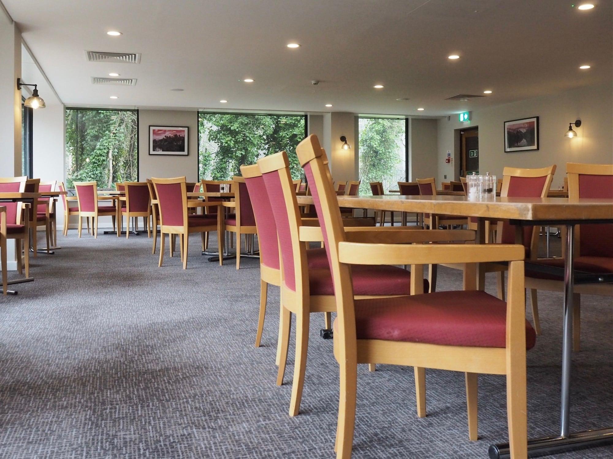 Restaurant Ramada by Wyndham Telford Ironbridge