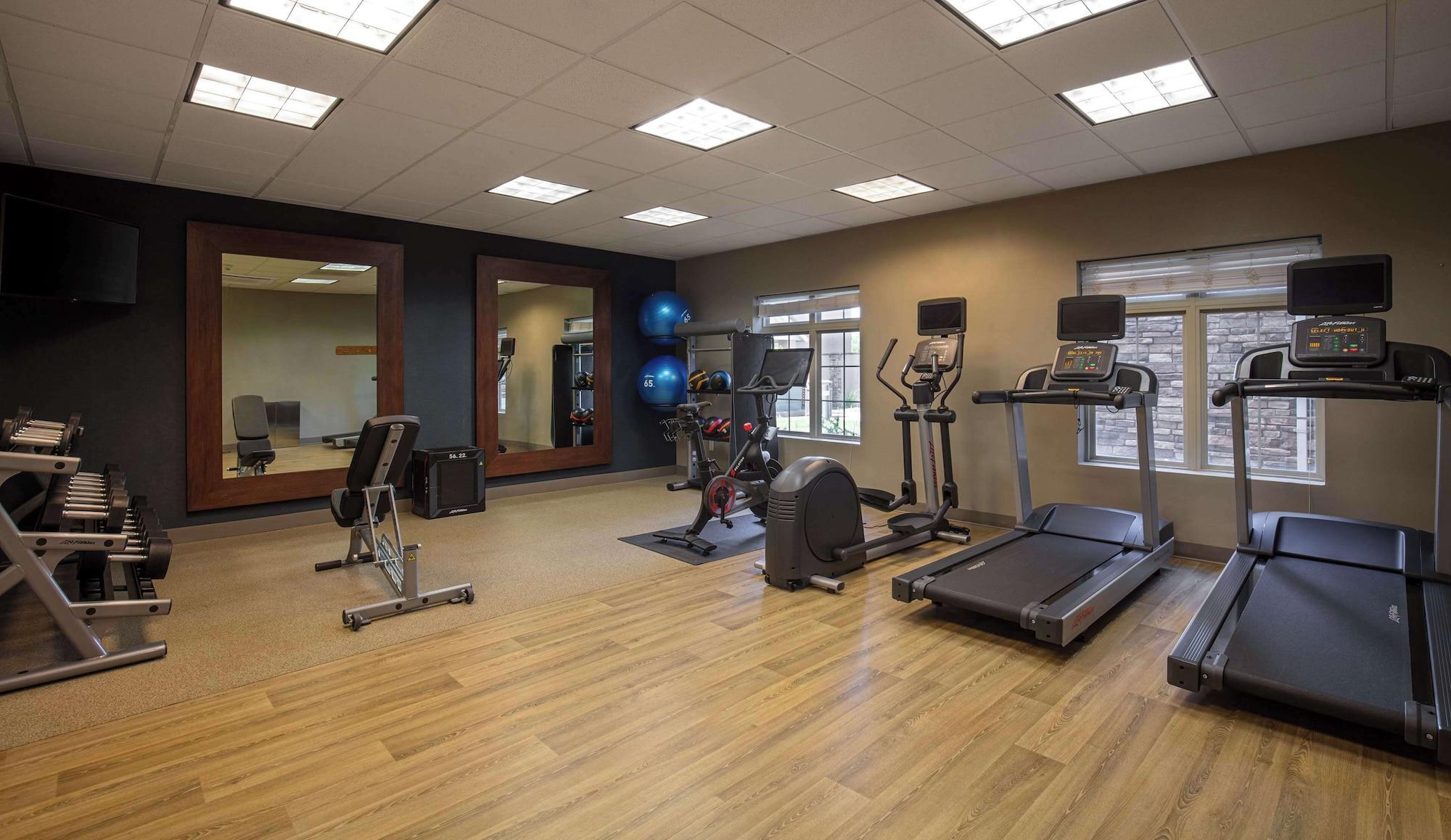 Gimnasio Homewood Suites by Hilton Fairfield-Napa Valley Area