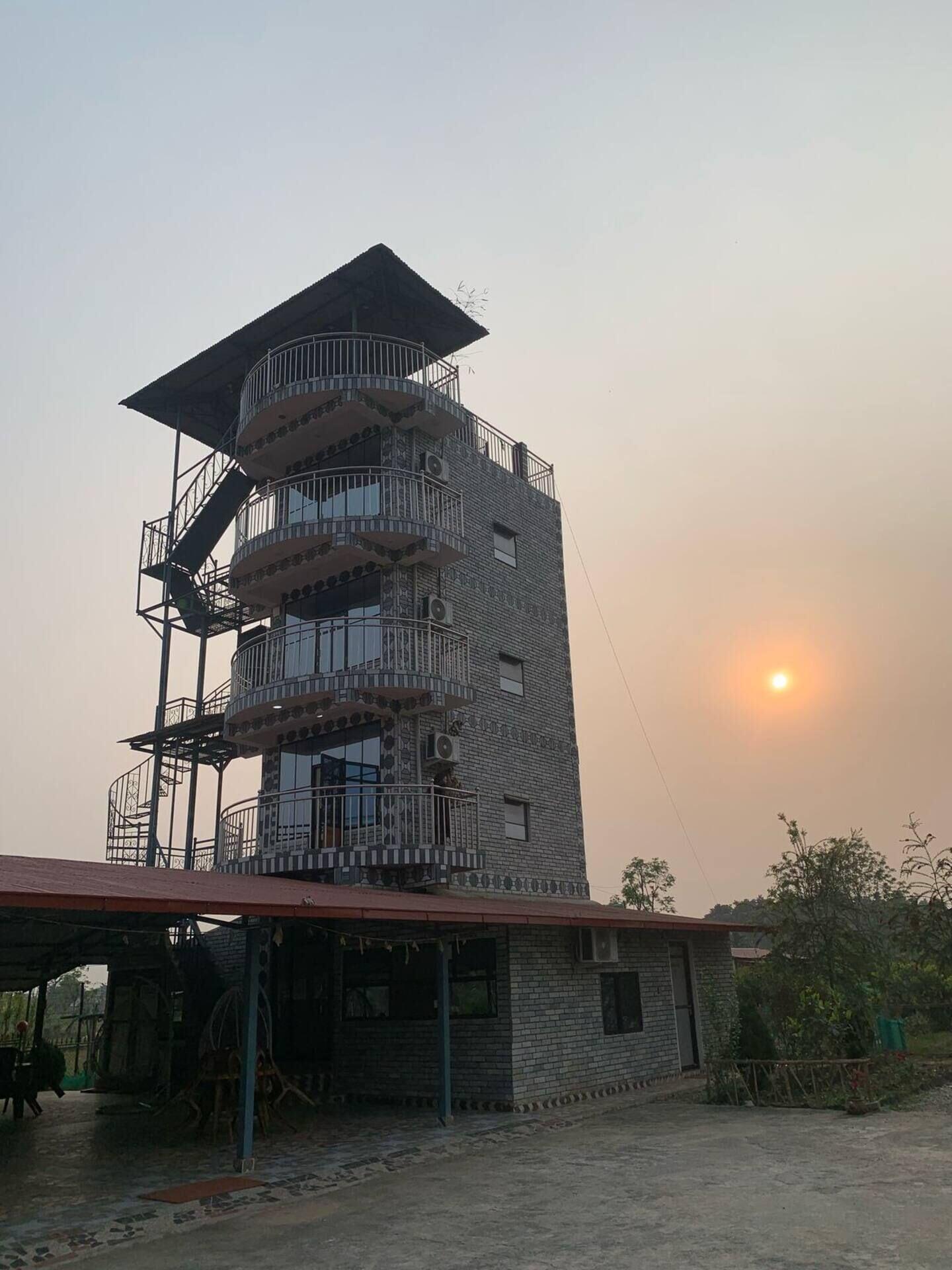 Vista Exterior Devchuli Farm House