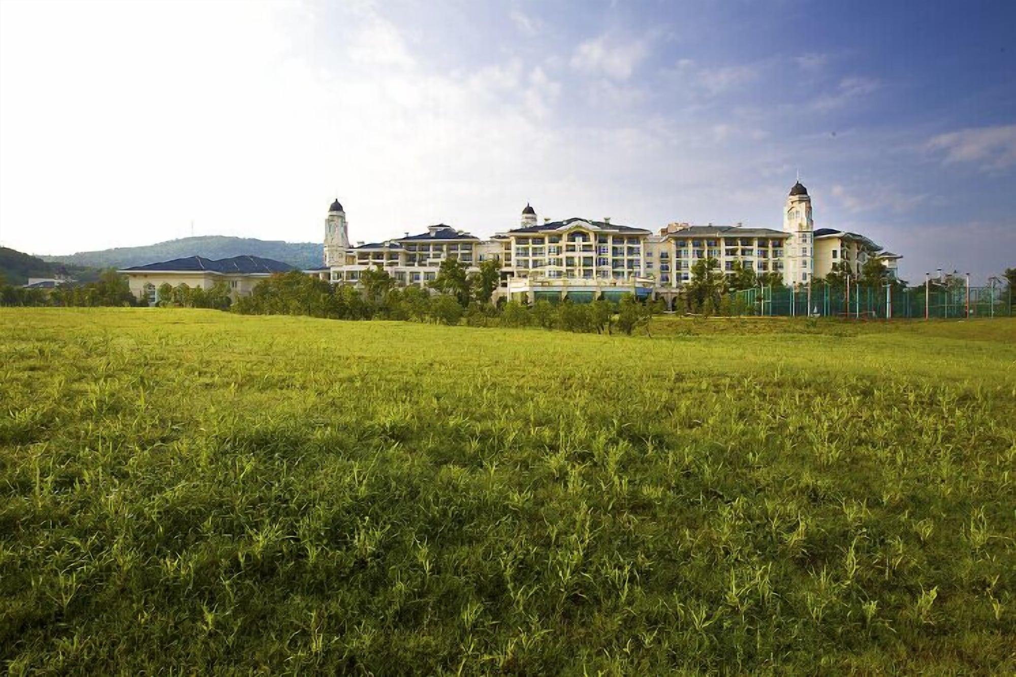 Vista Exterior Country Garden Phoenix Hot Spring Hotel Xianning
