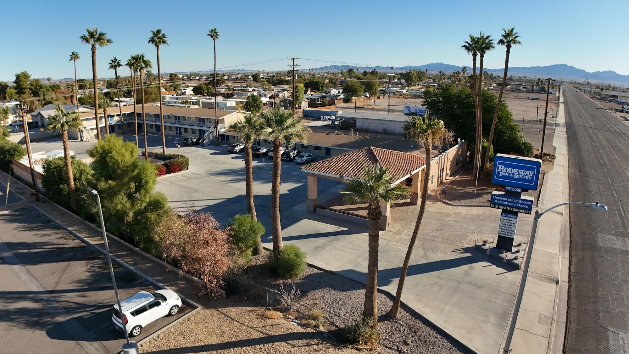 Vista Exterior Rodeway Inn & Suites Blythe I-10