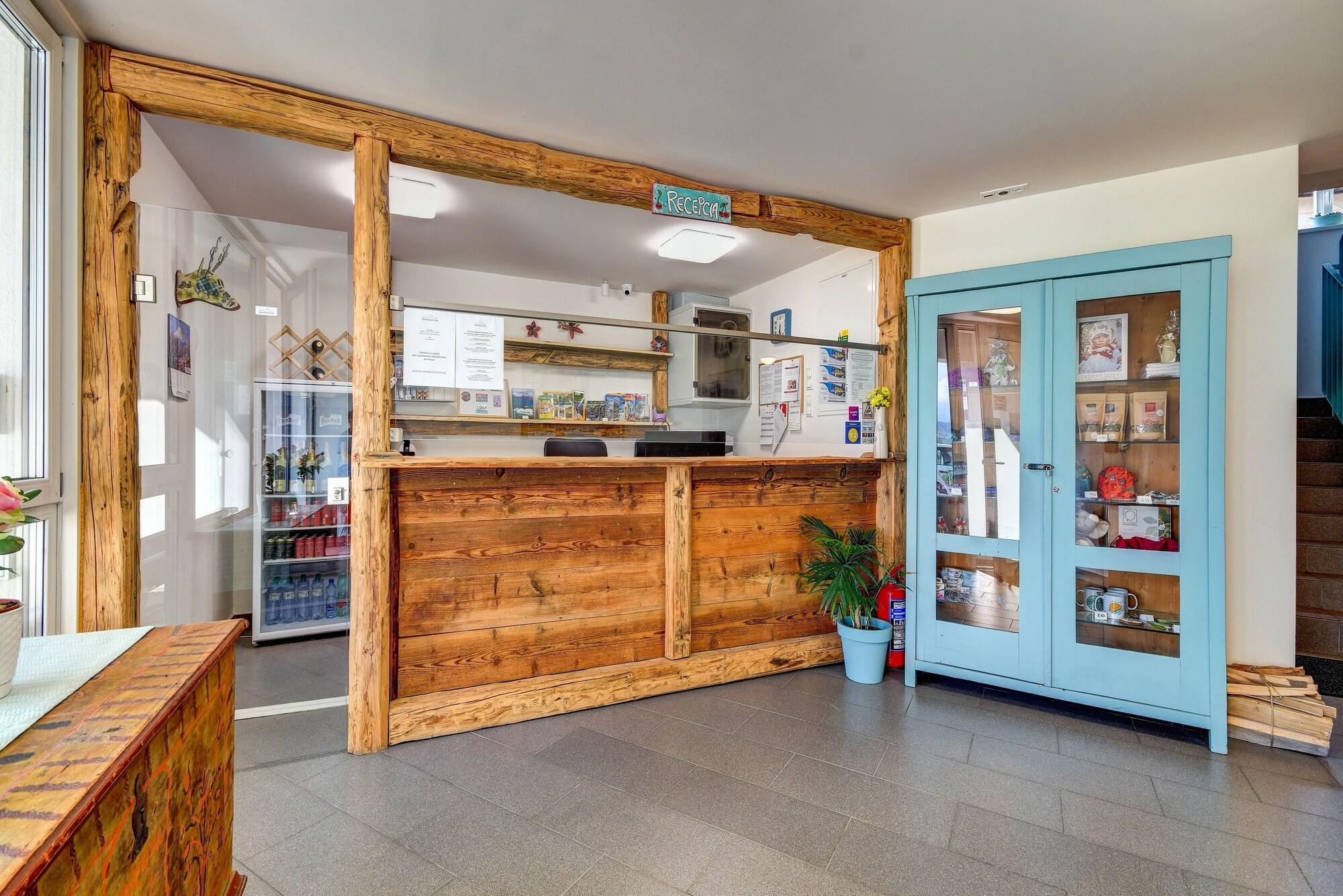 Vista Lobby Apartments Ceresnovy Sad