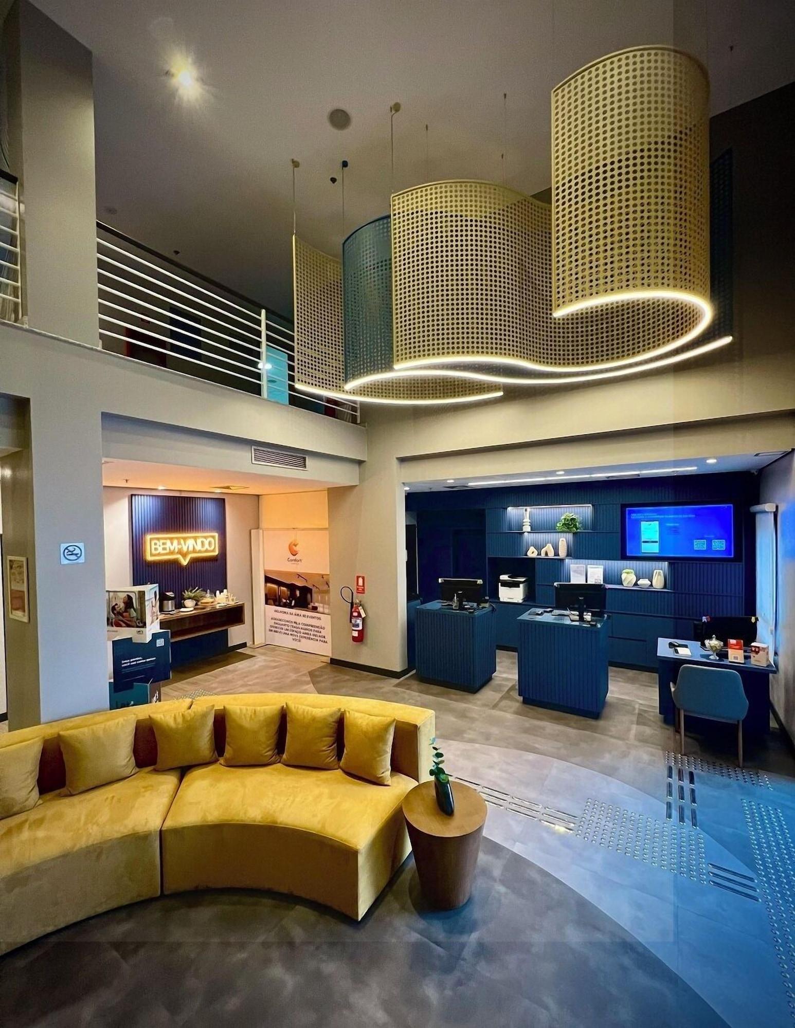 Vista Lobby Comfort Hotel Joinville
