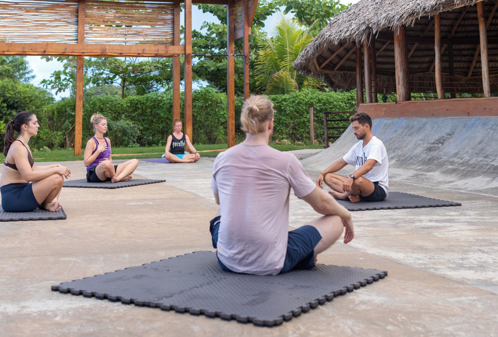 Gimnasio El Encuentro Surf Lodge