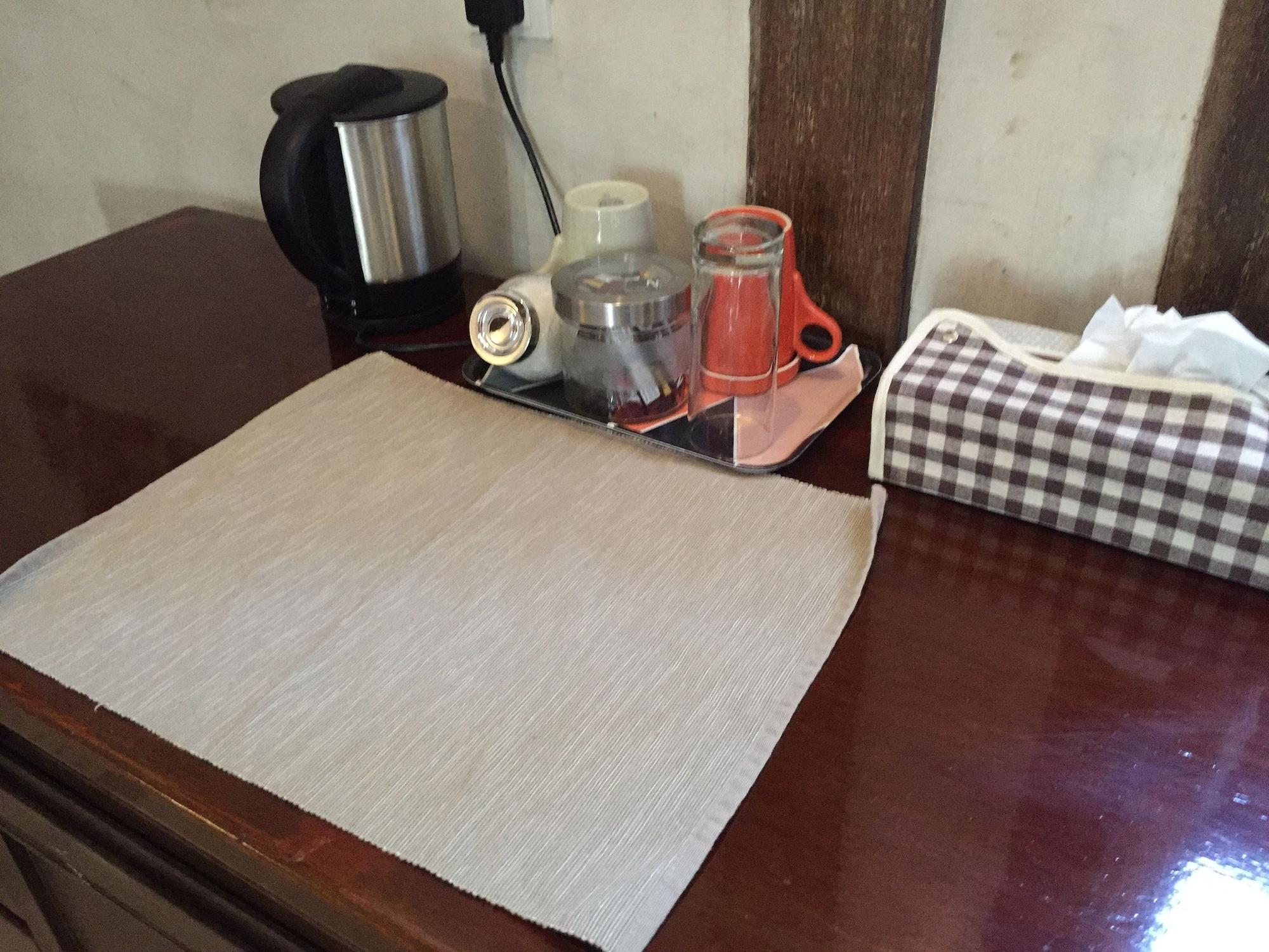 Set de Habitación Panji Panji Tropical Wooden Home