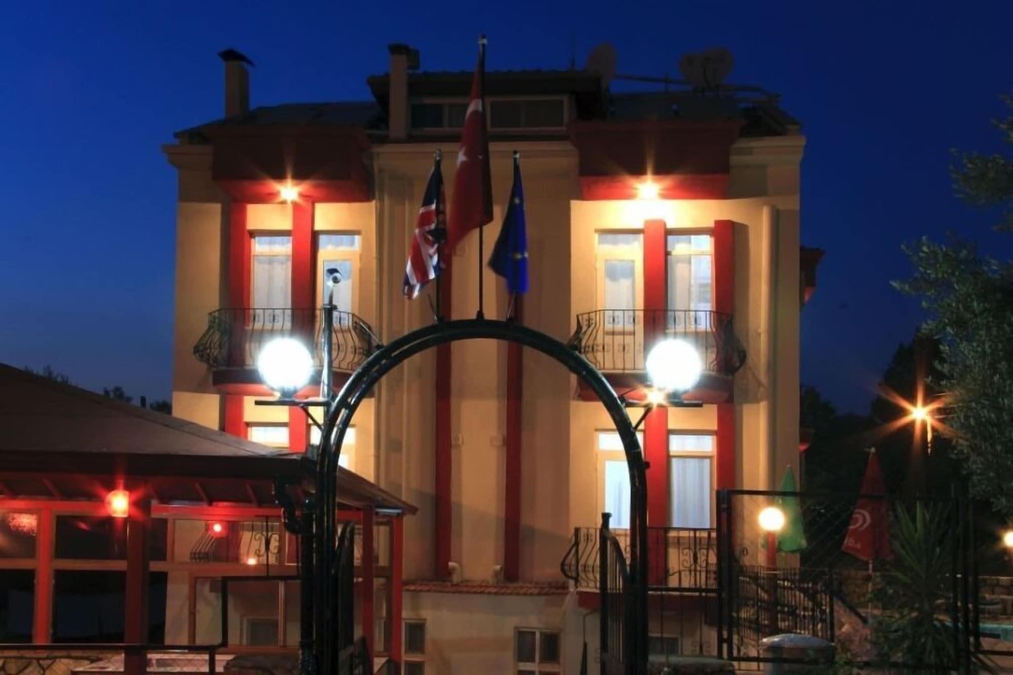 Vista Exterior Grand World Hotel