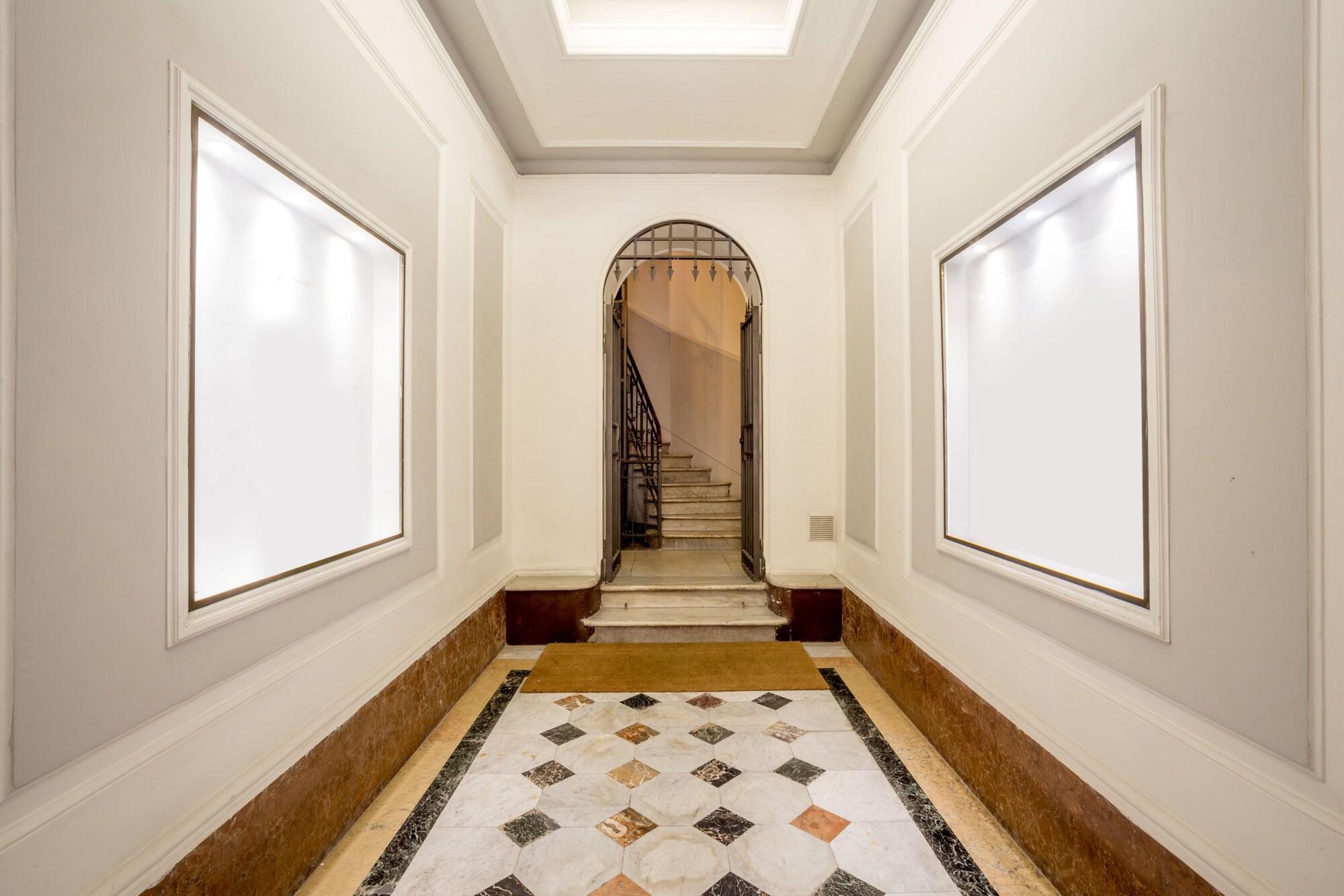 Vista Lobby Frattina Grand Suite