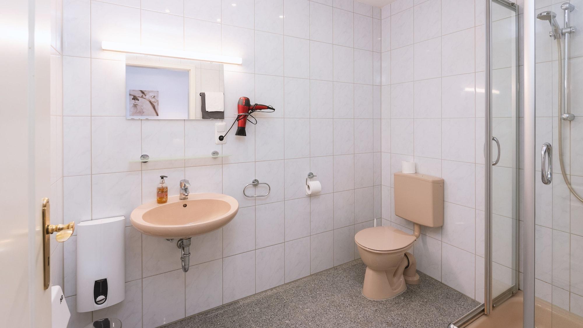 Equipamiento de Habitación Boardinghouse - Stadtvilla Budget