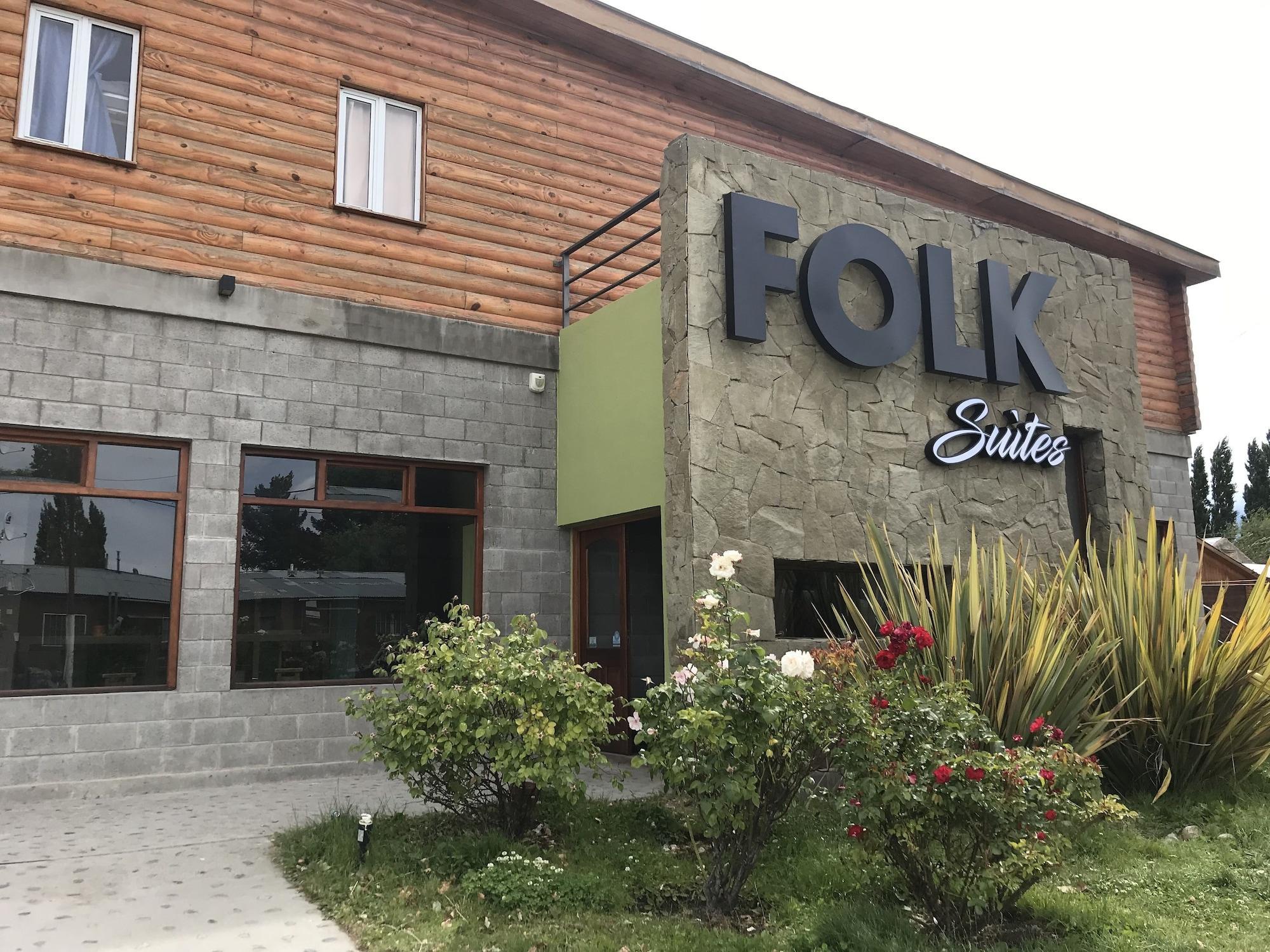 Vista Exterior Folk Suites