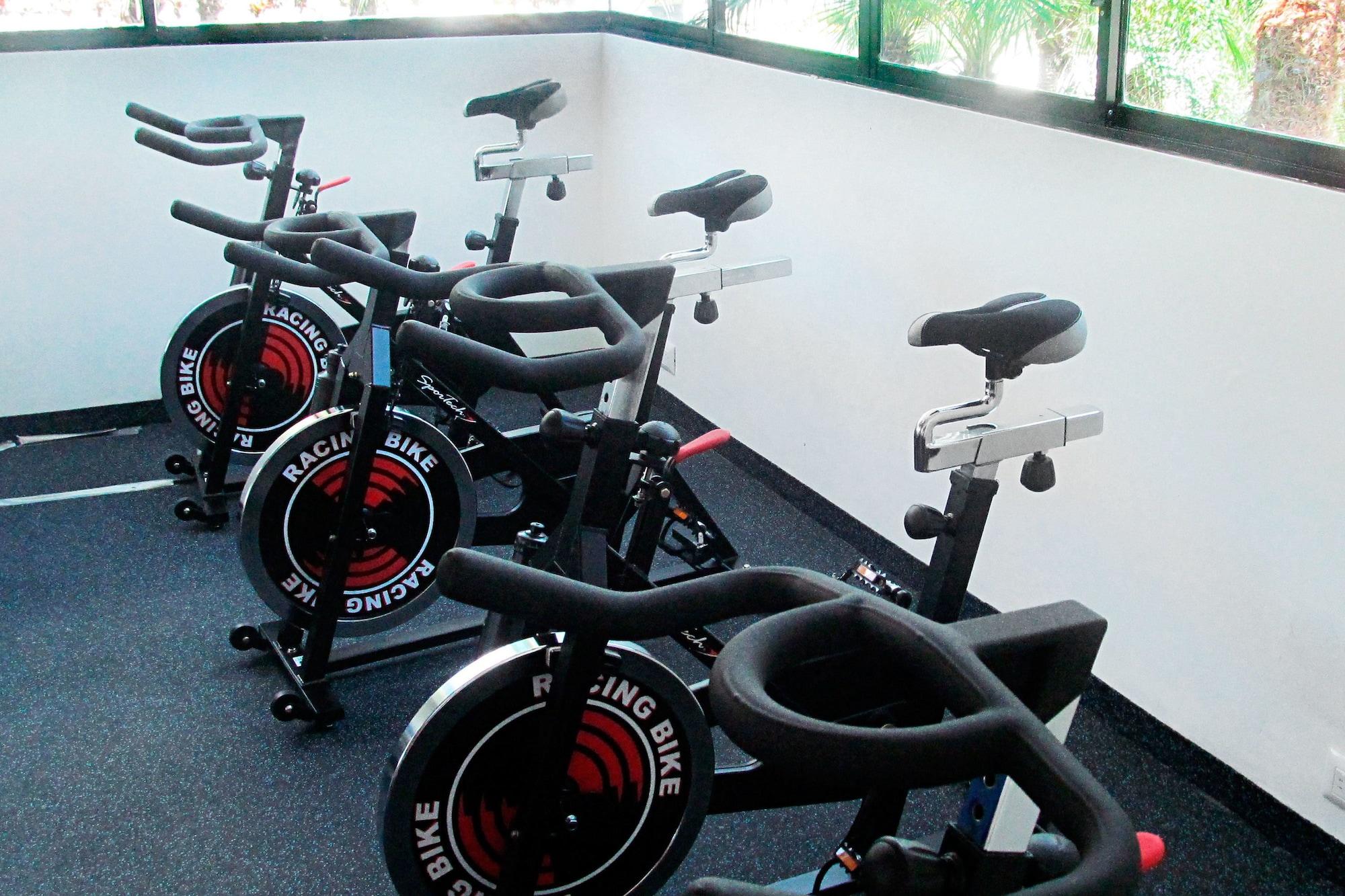 Gimnasio Royal Decameron Punta Centinela